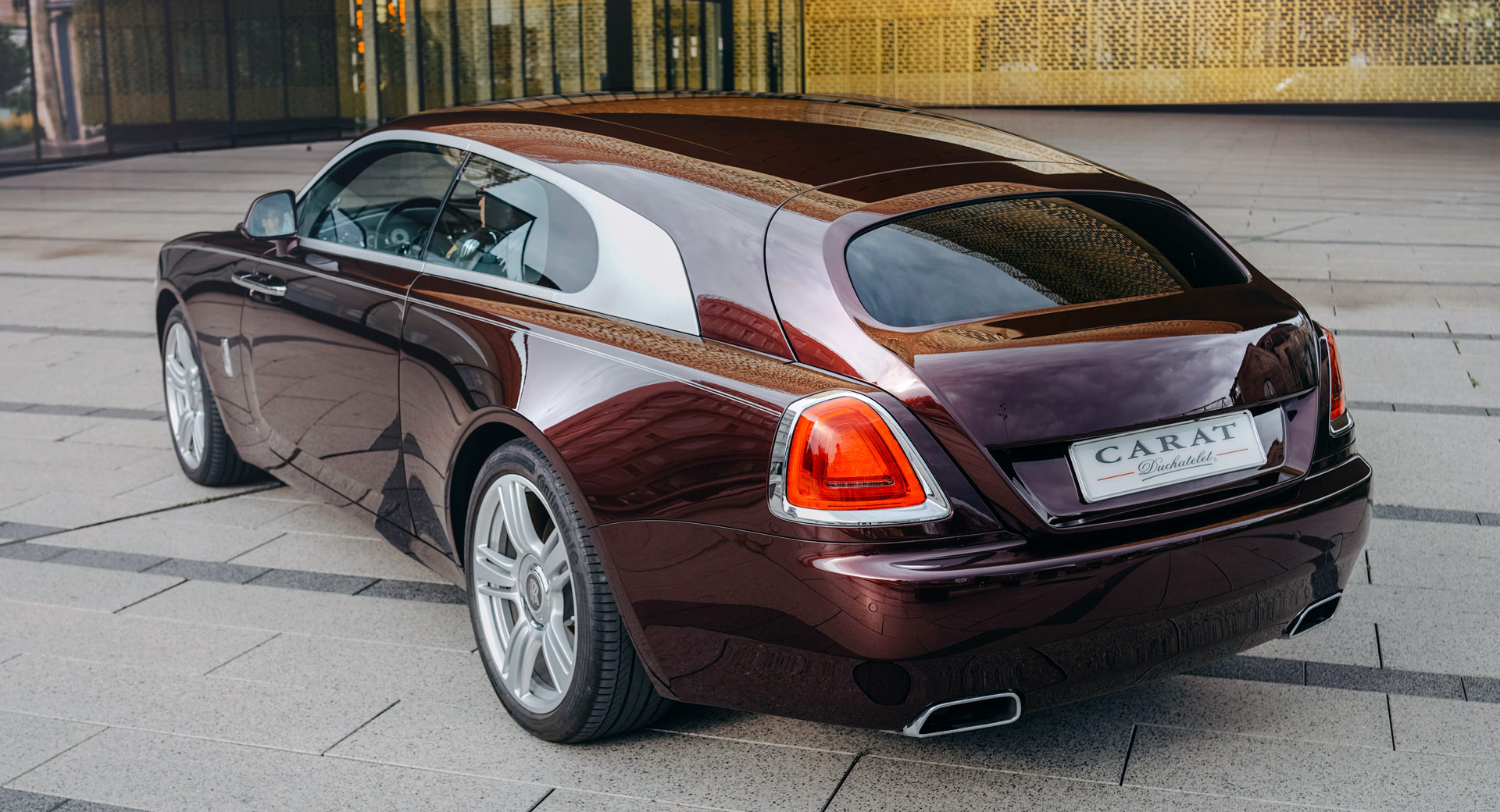 l-RR-SIlver-Shooting-Brake.webp