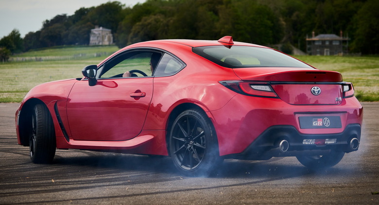 2022-Toyota-GR86-FoS-00