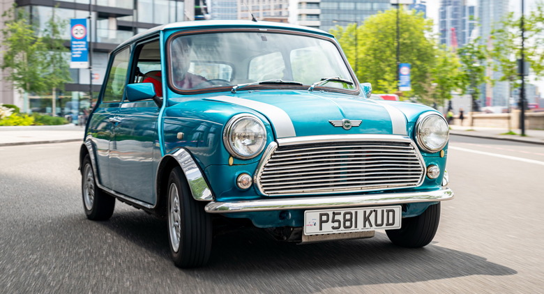 Classic-Mini-EV-LEC-00