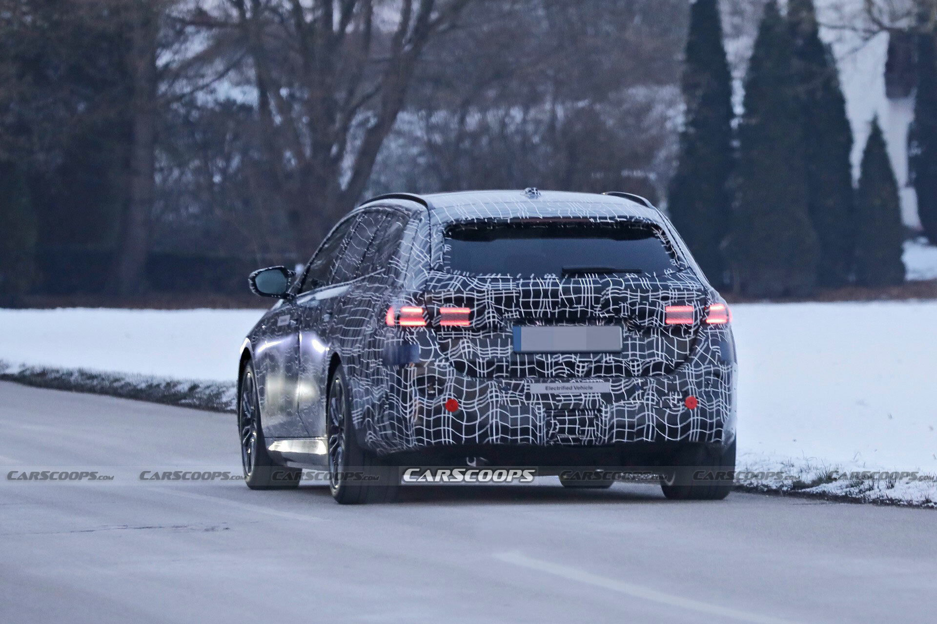 2024 BMW 5-Series Touring 13