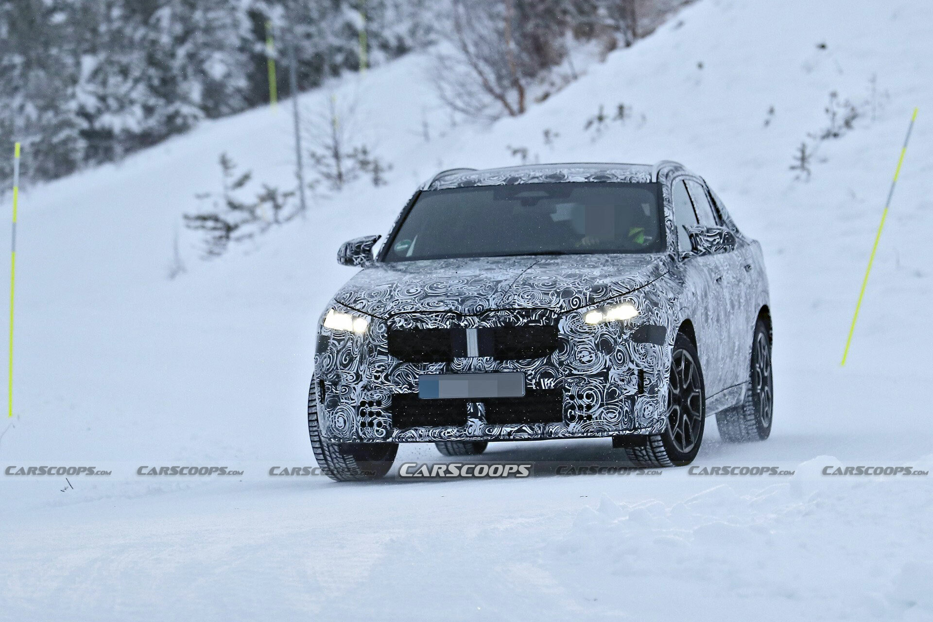 2024-BMW-X2-2