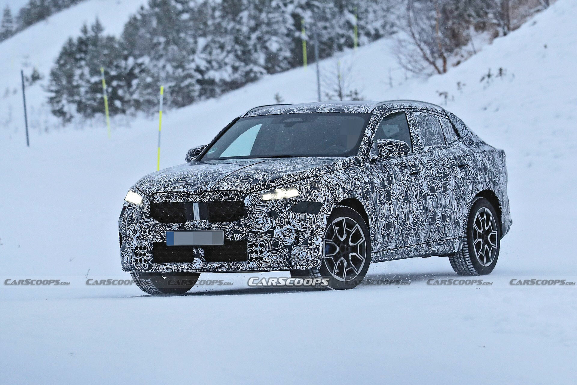 2024-BMW-X2-3