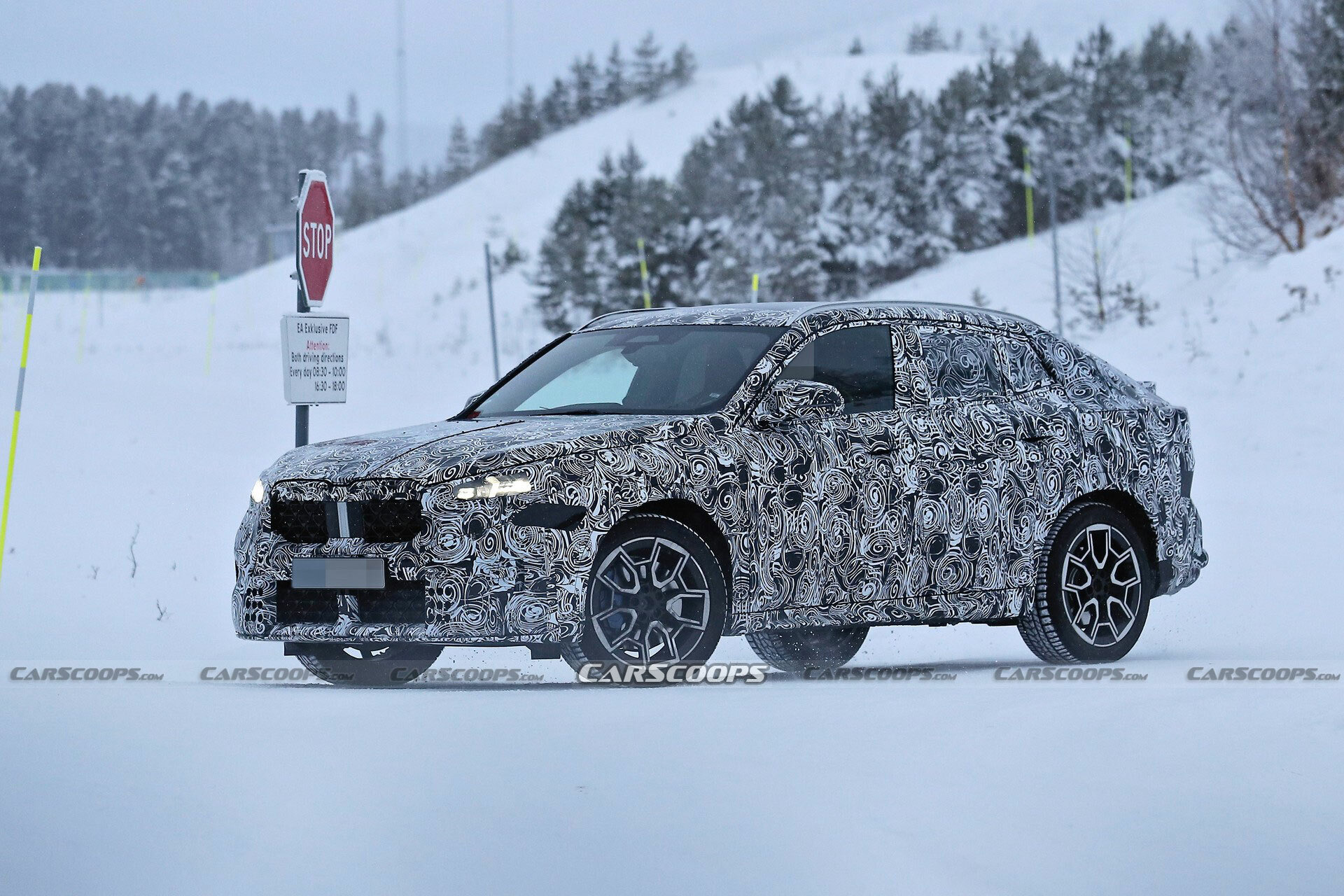2024-BMW-X2-4