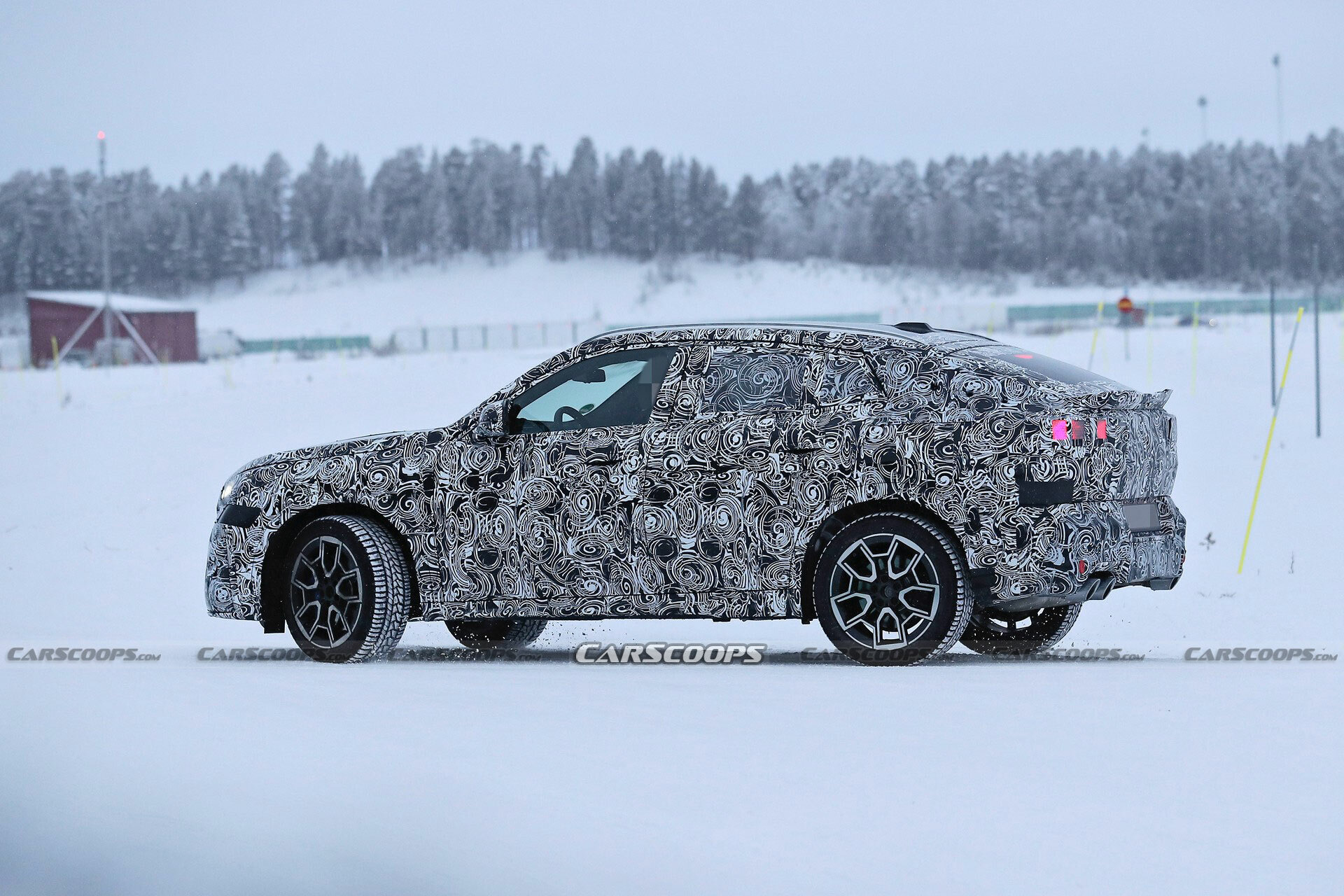 2024-BMW-X2-8