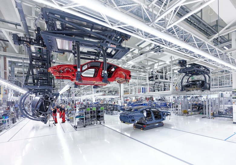 Audi e-tron GT production 1
