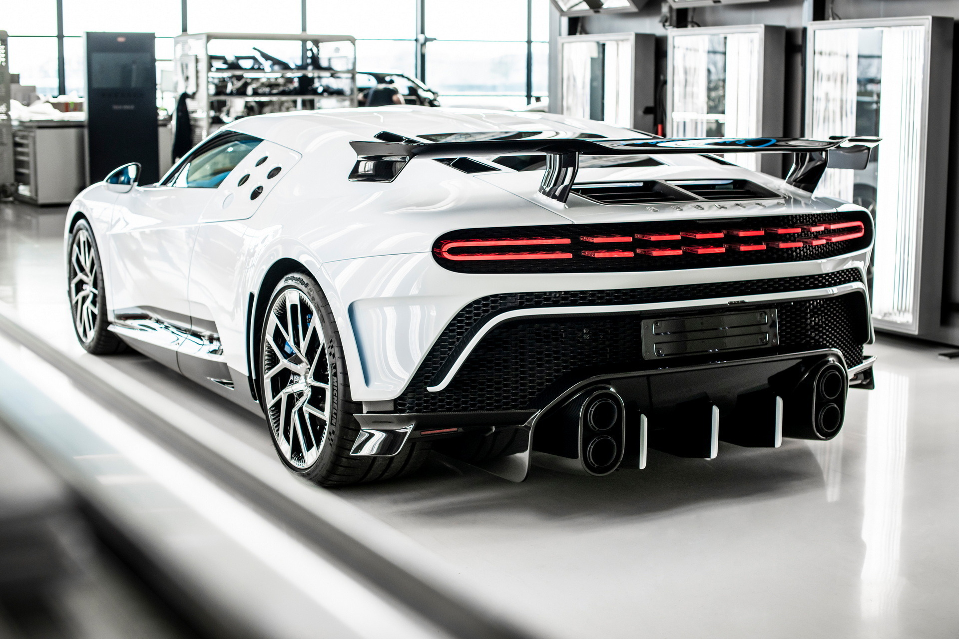 Bugatti Centodieci - Last Example (3)