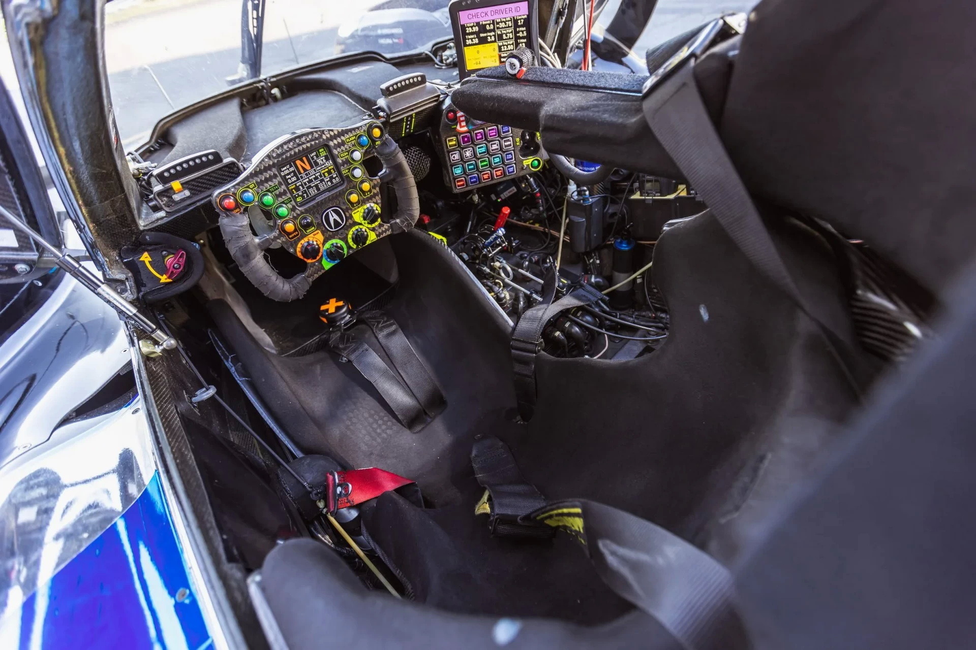 2022 Acura ARX-05 Racecar 44