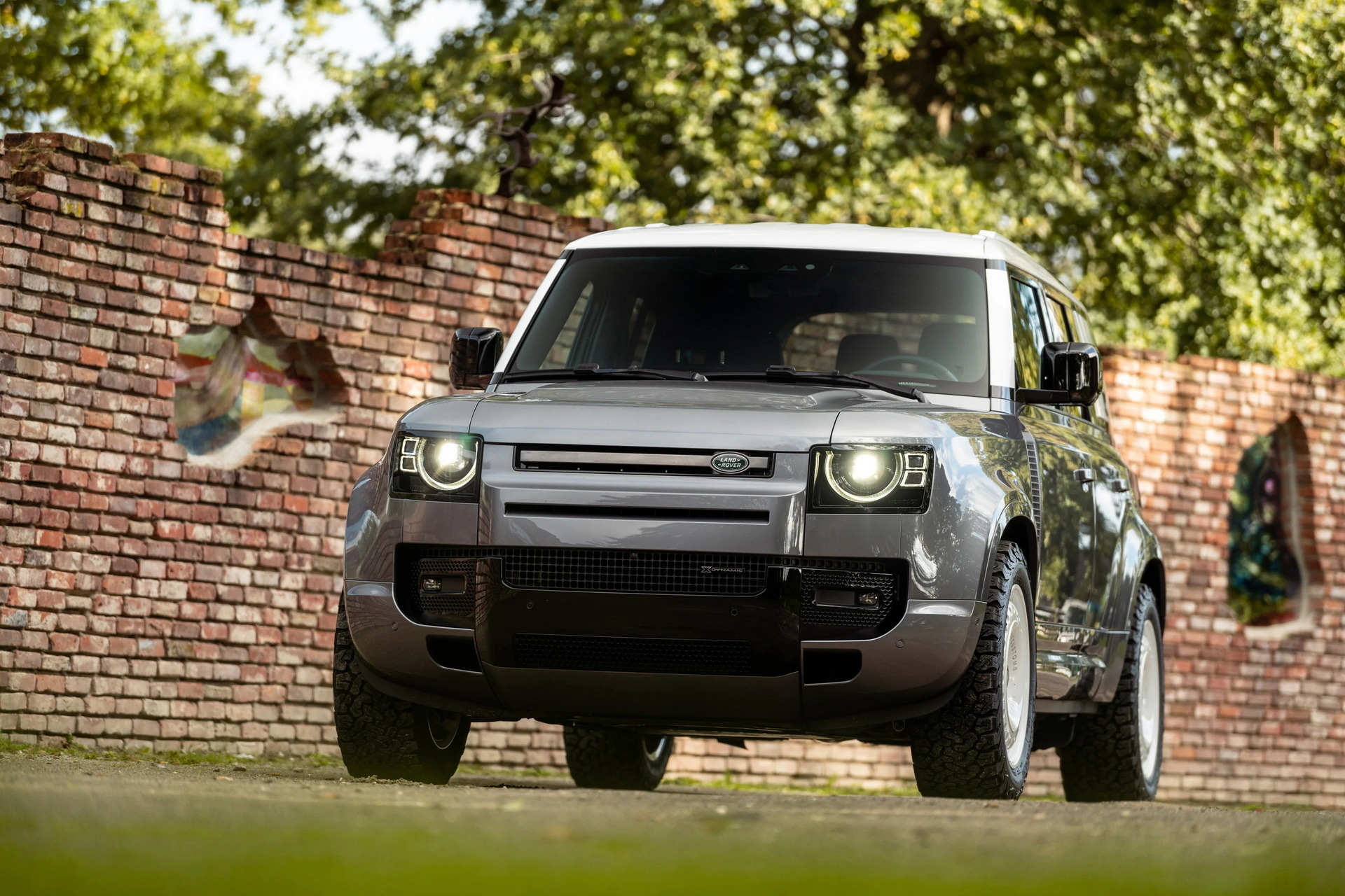 Land Rover Defender With Heritage Customs Valiance Wheels (27)