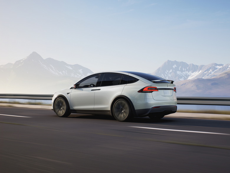 2021 Tesla Model X 2