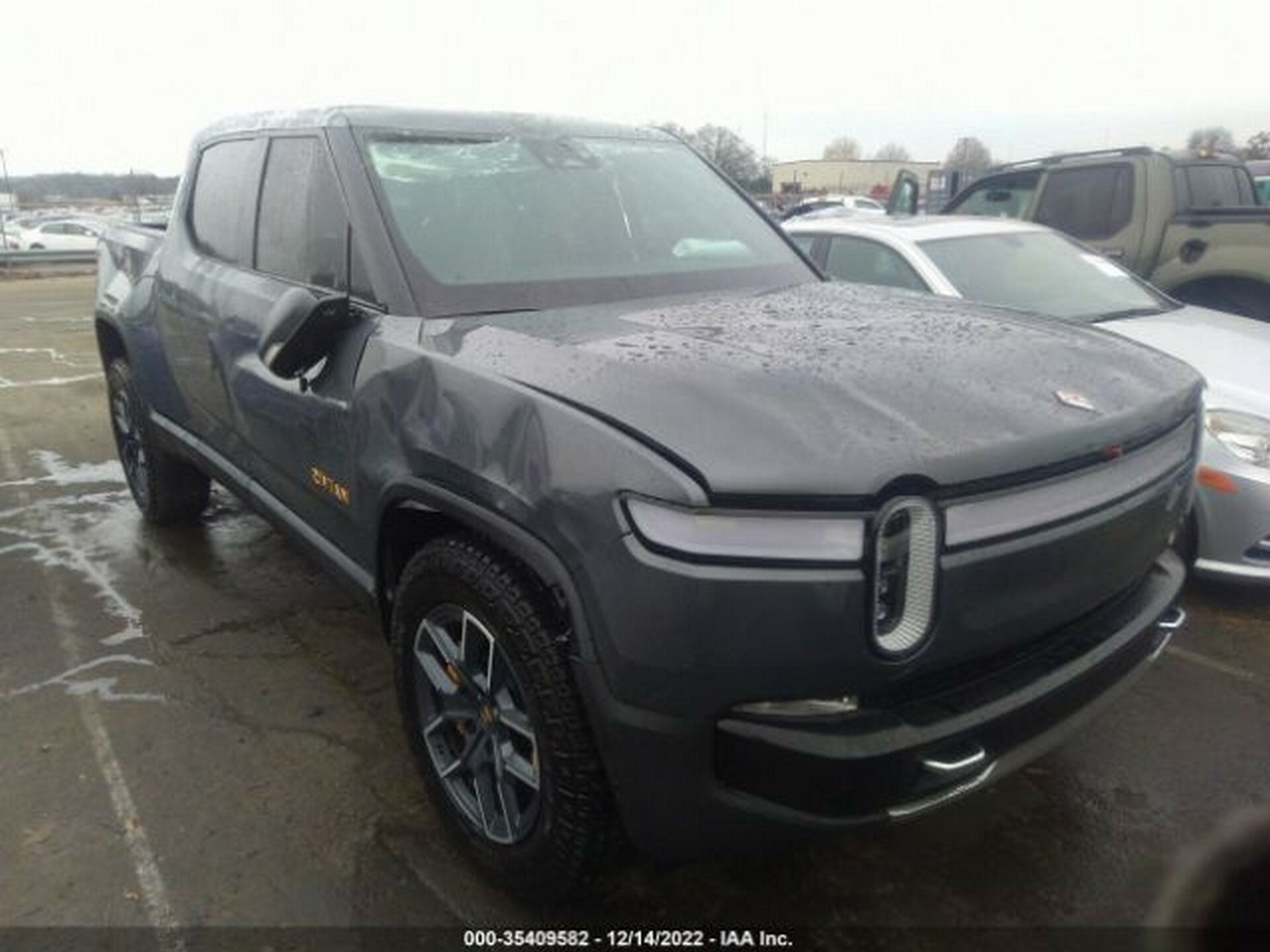 Rivian R1T - 5