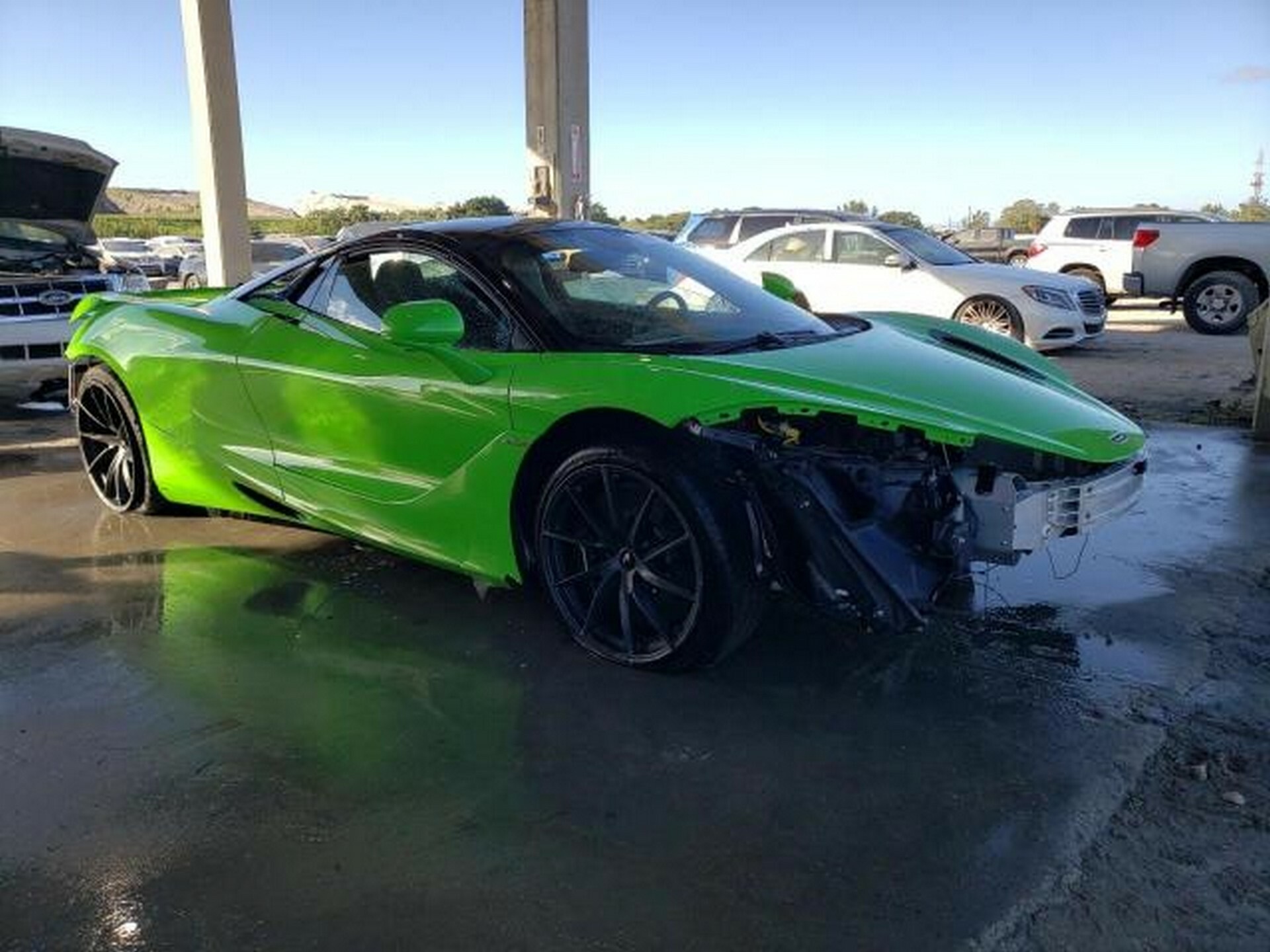 McLaren 720S Wrecks - 14
