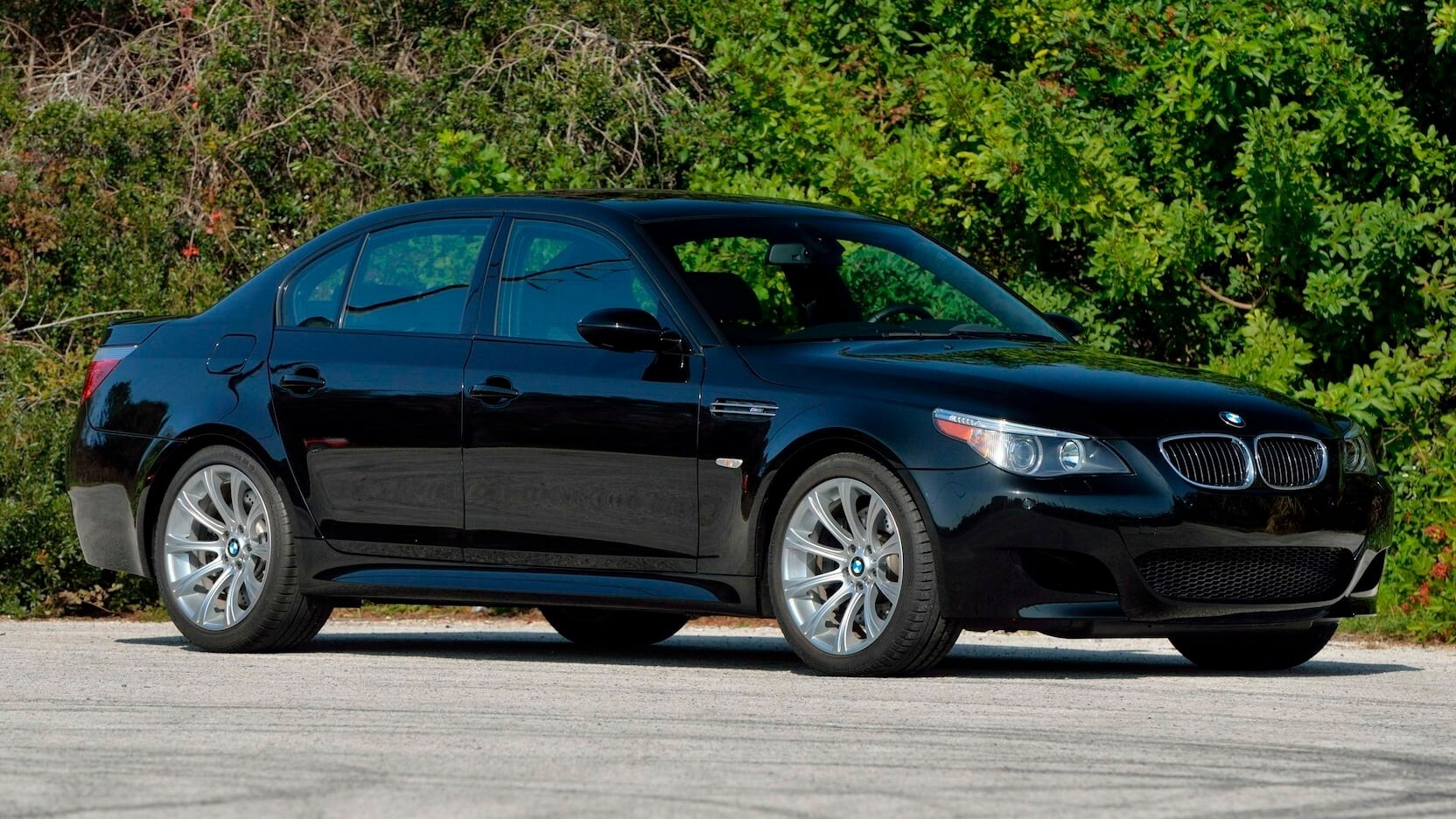 2006 BMW M5 12