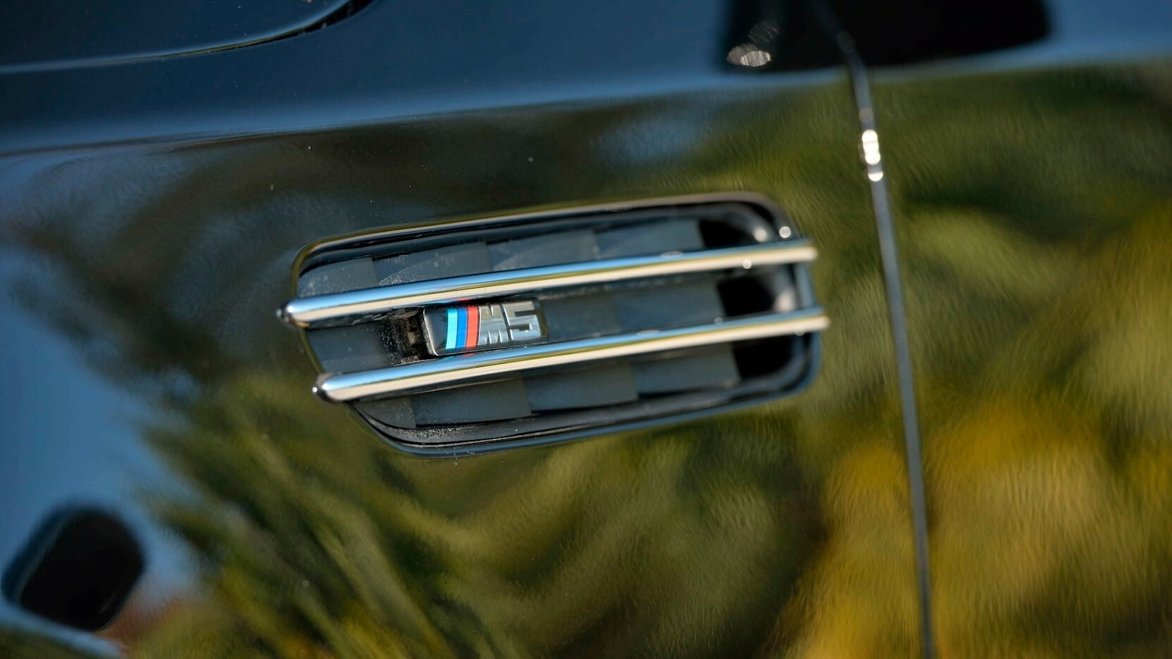 2006 BMW M5 16