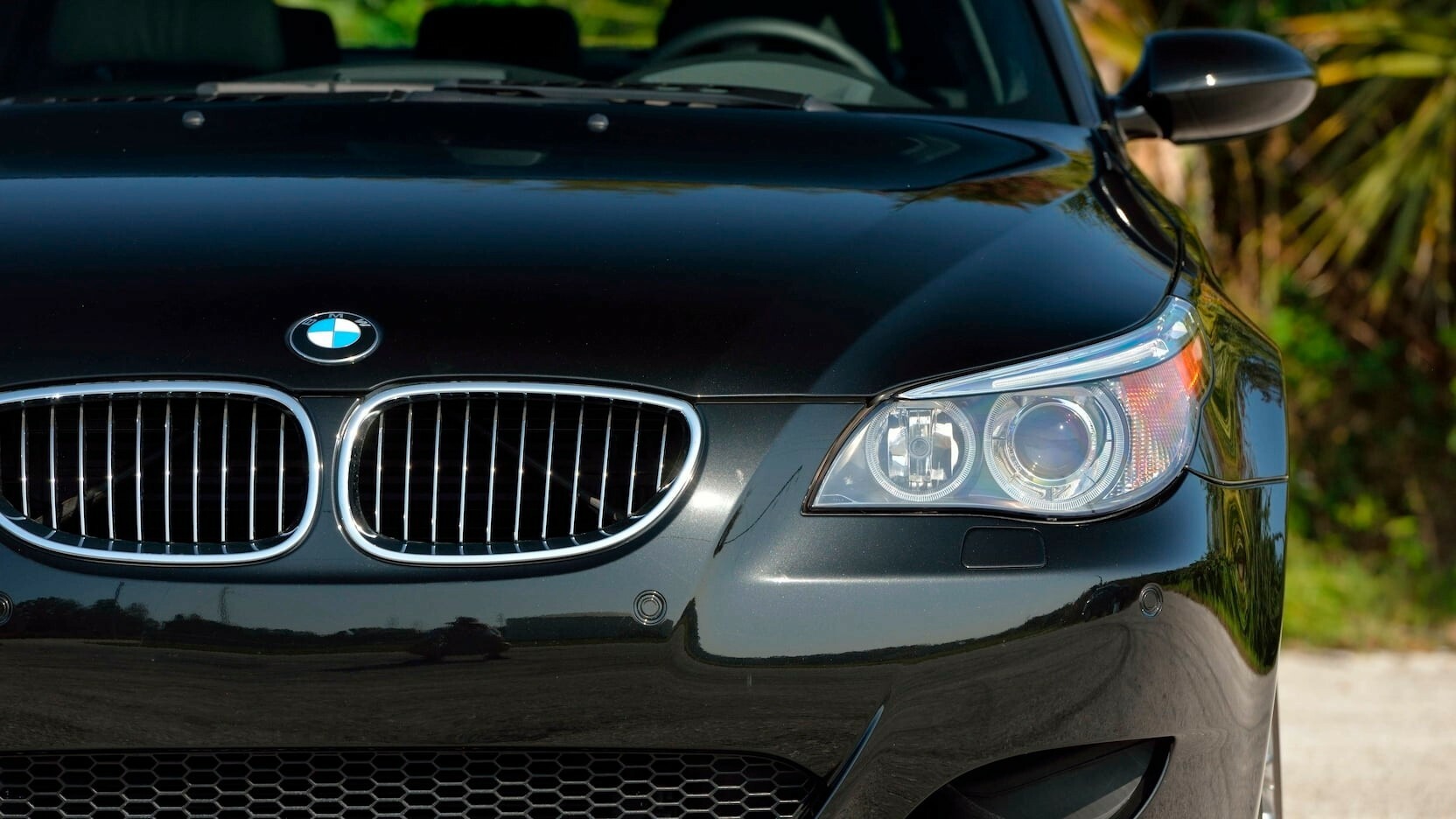 2006 BMW M5 23