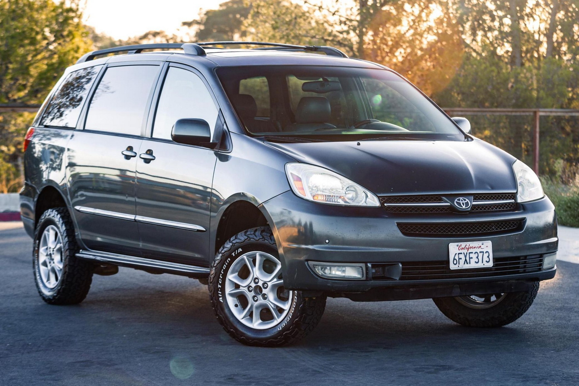 2004 Toyota Sienna XLE Limited AWD 1