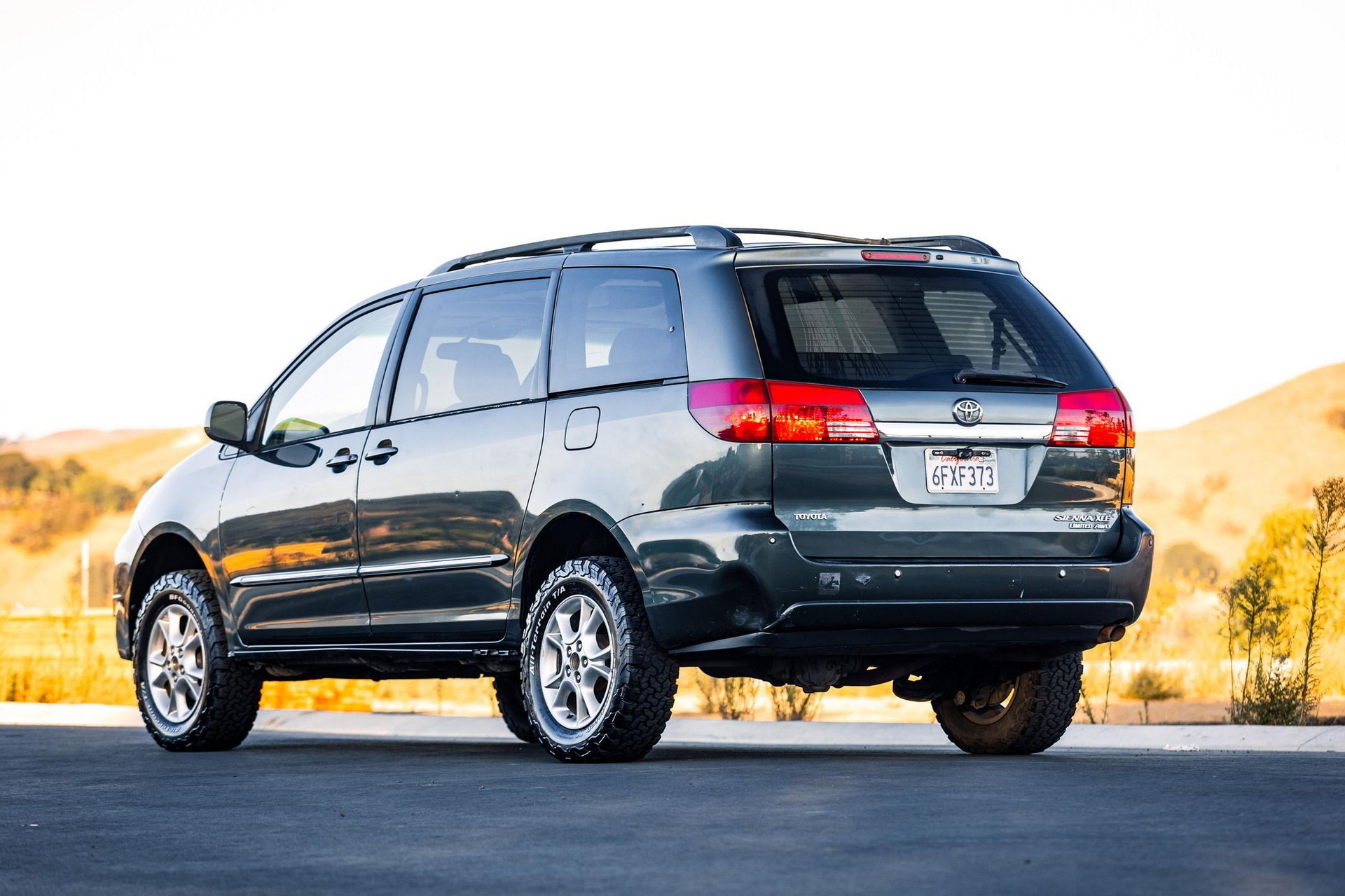 2004 Toyota Sienna XLE Limited AWD 11