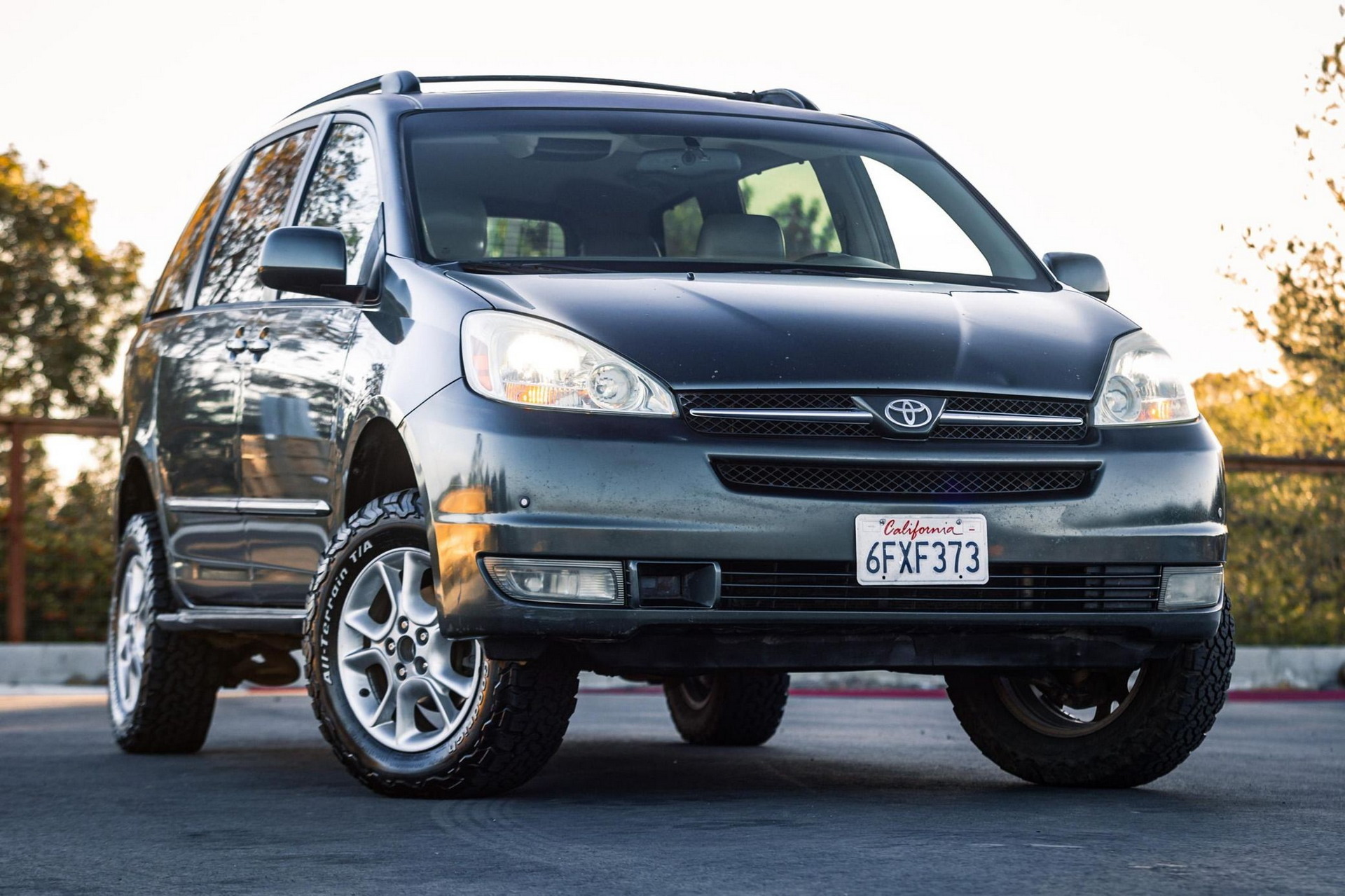 2004 Toyota Sienna XLE Limited AWD 2