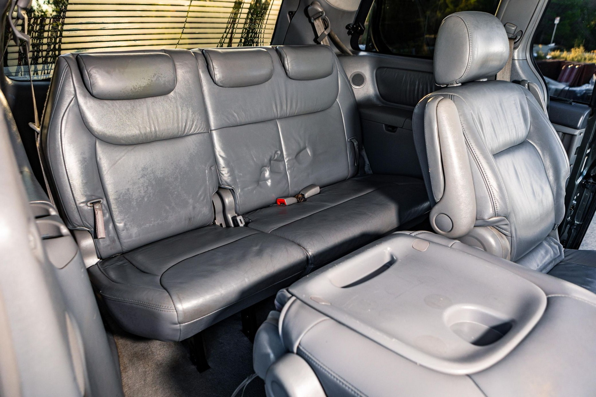 2004 Toyota Sienna XLE Limited AWD 42