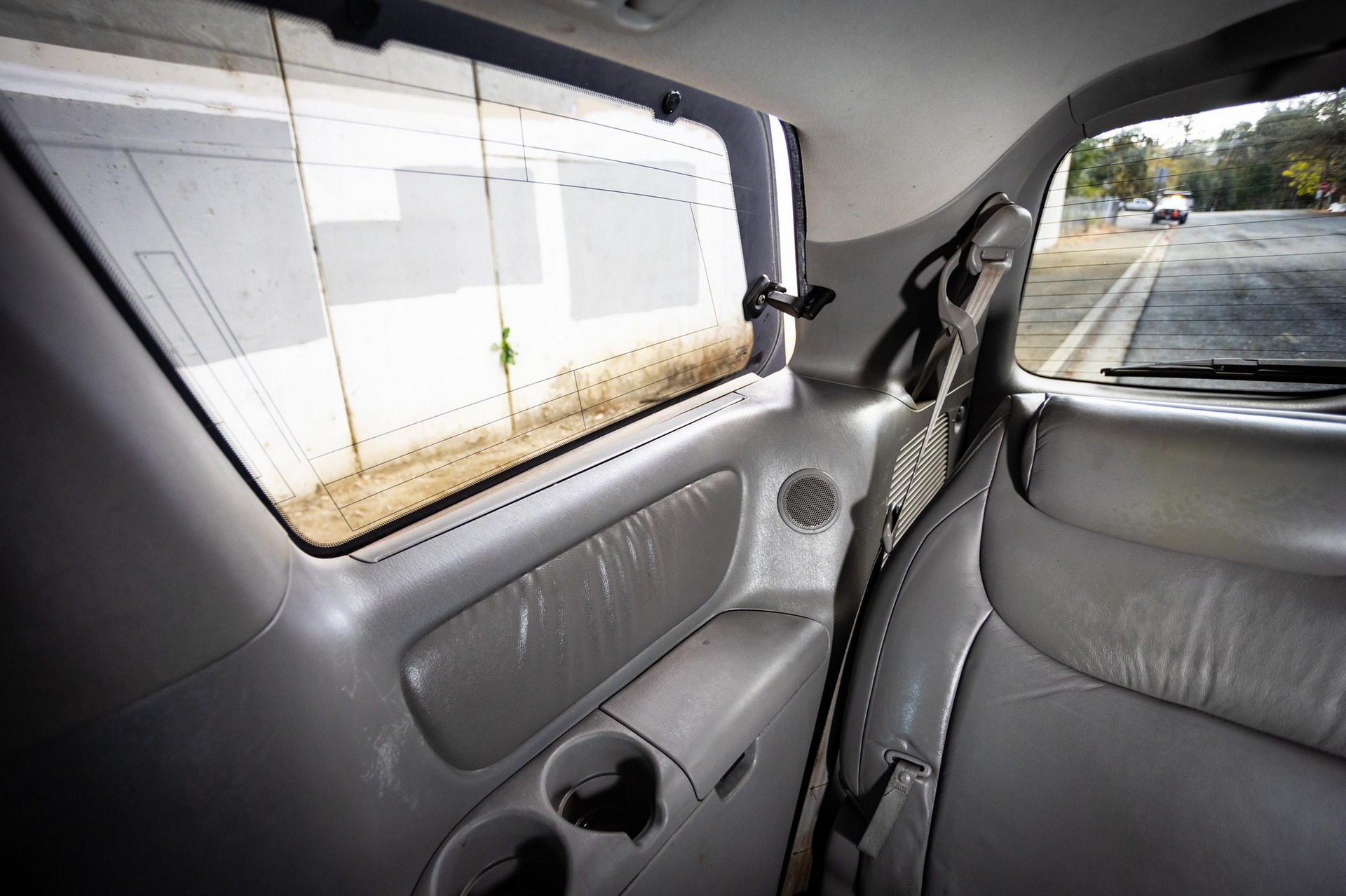 2004 Toyota Sienna XLE Limited AWD 44