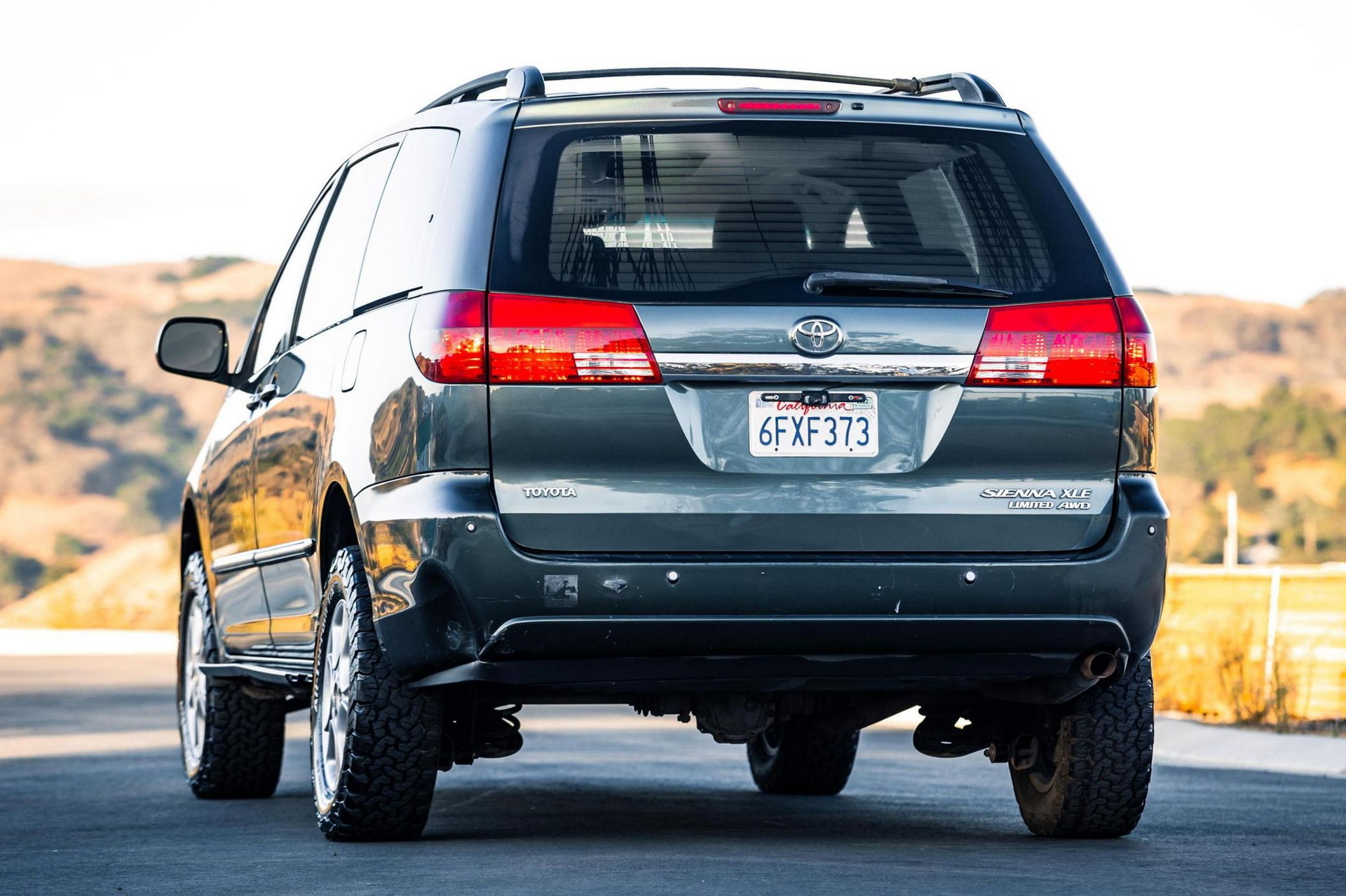 2004 Toyota Sienna XLE Limited AWD 5