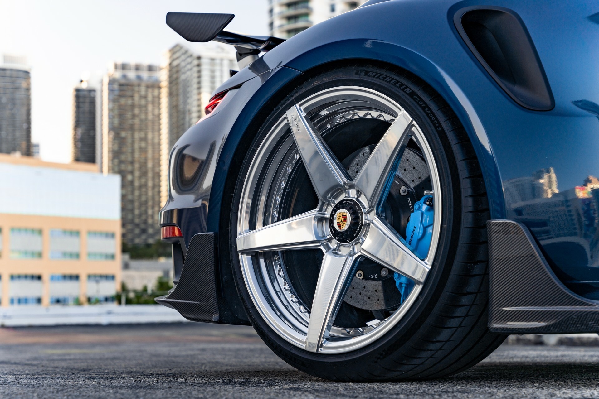 1016 Industries Porsche 911 Turbo S - 10