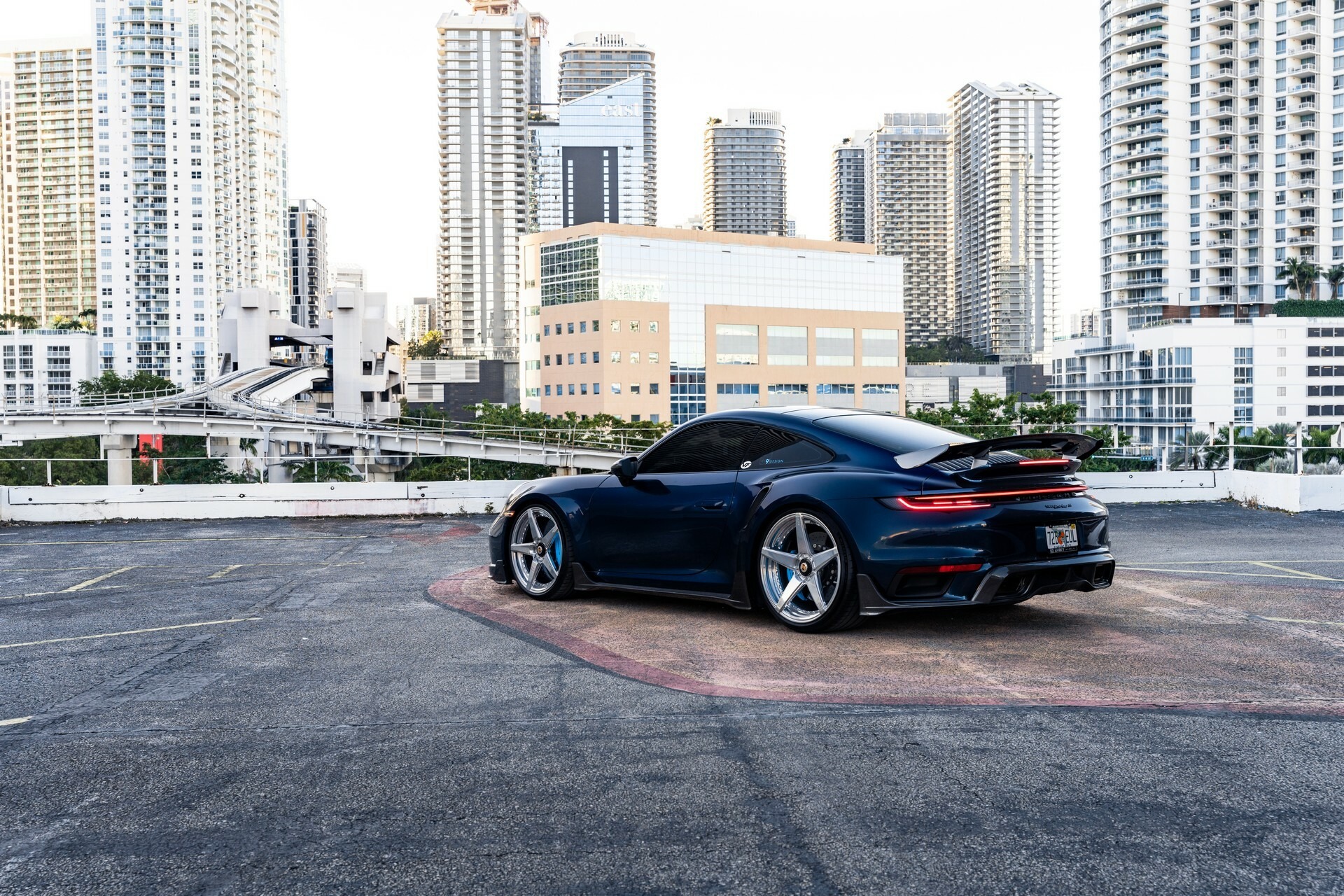 1016 Industries Porsche 911 Turbo S - 15