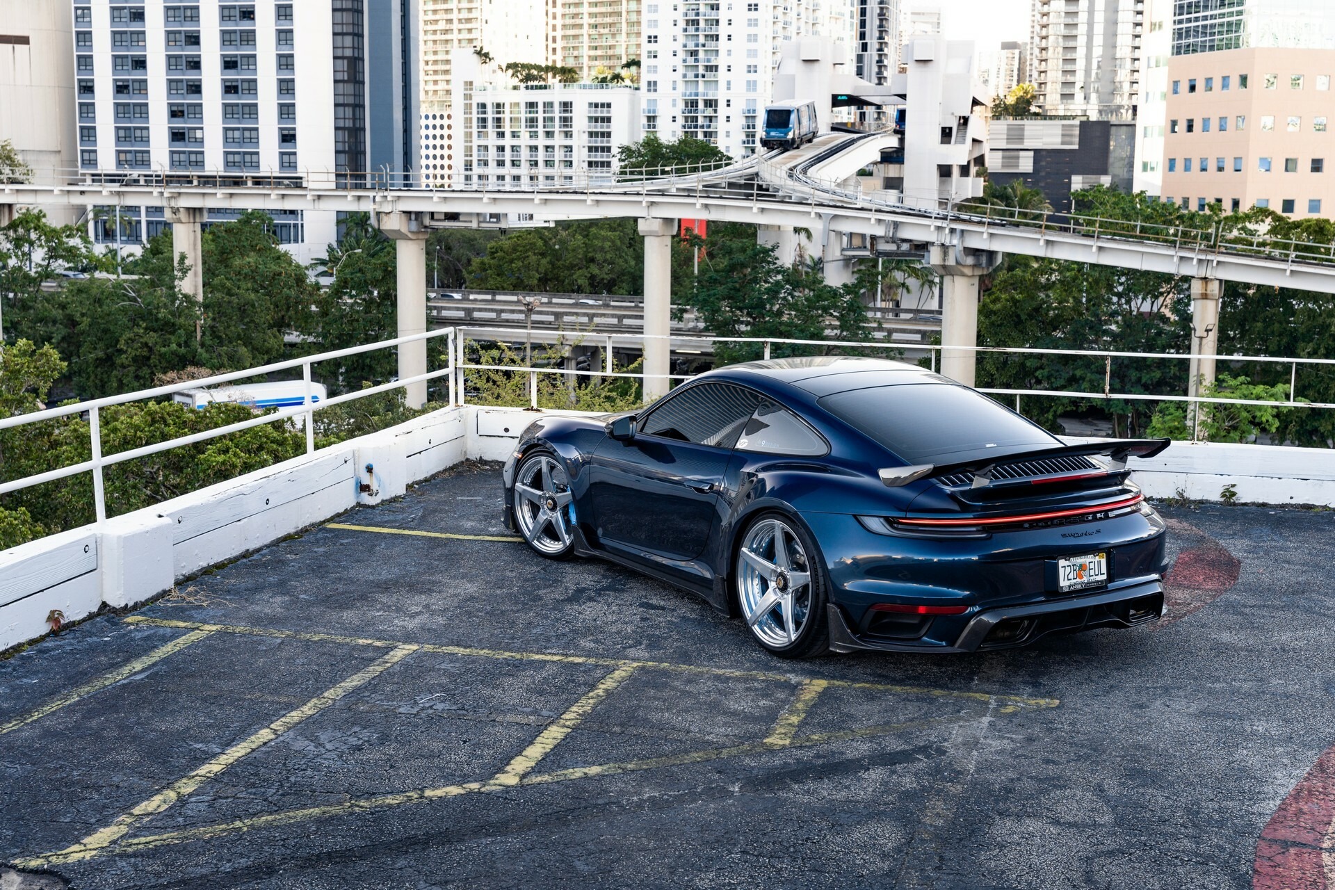1016 Industries Porsche 911 Turbo S - 17
