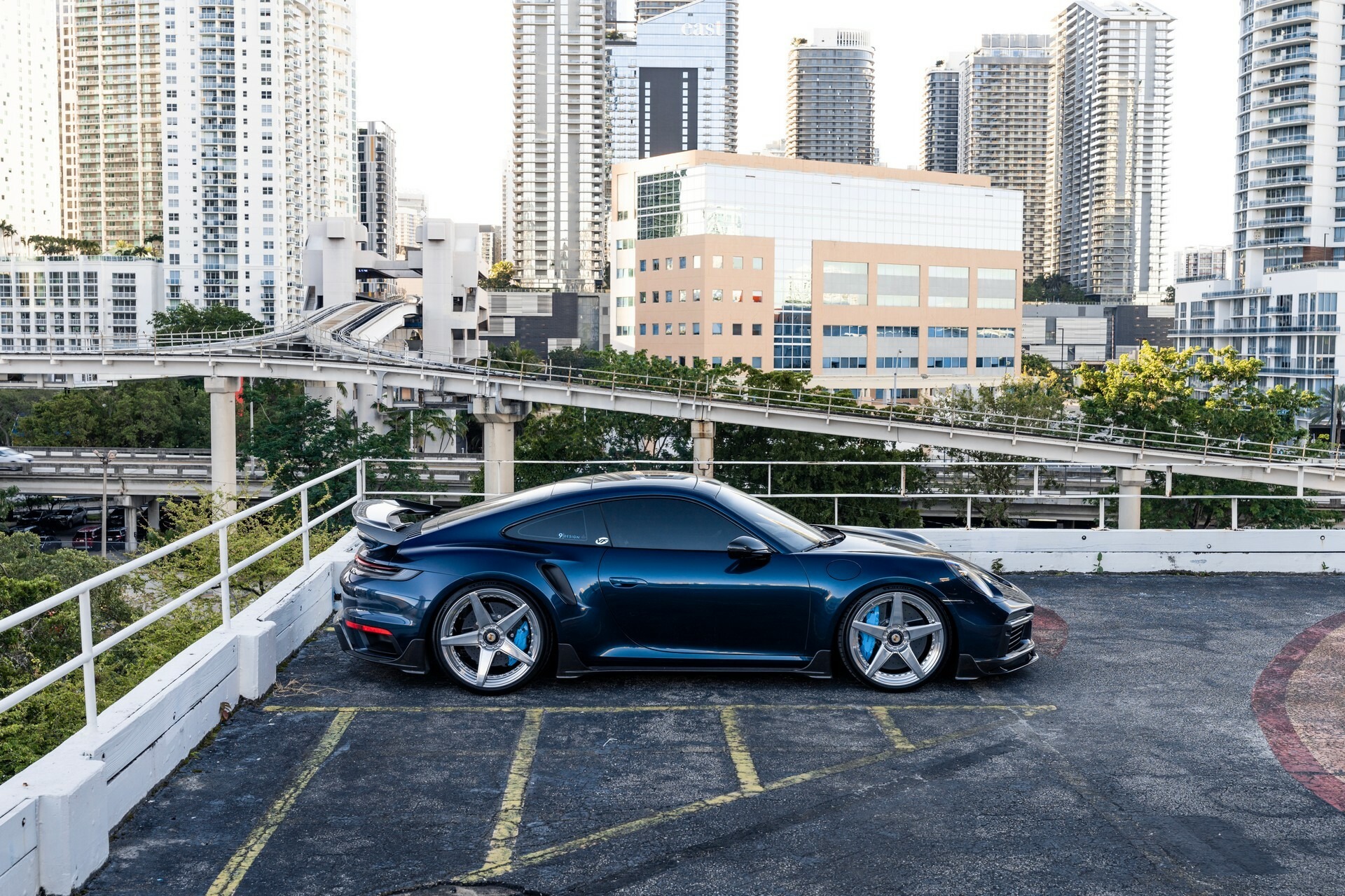 1016 Industries Porsche 911 Turbo S - 18