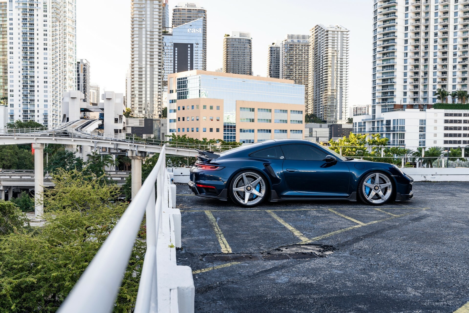 1016 Industries Porsche 911 Turbo S - 21