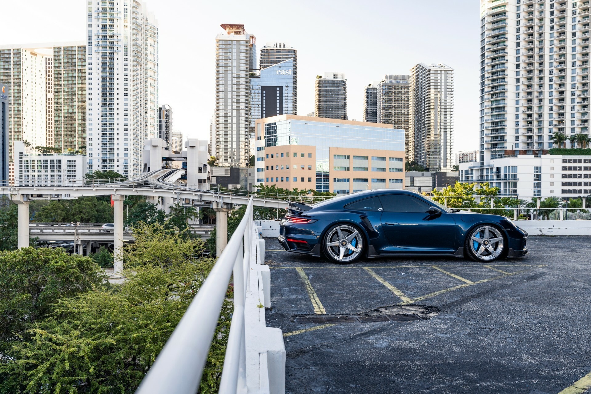 1016 Industries Porsche 911 Turbo S - 22