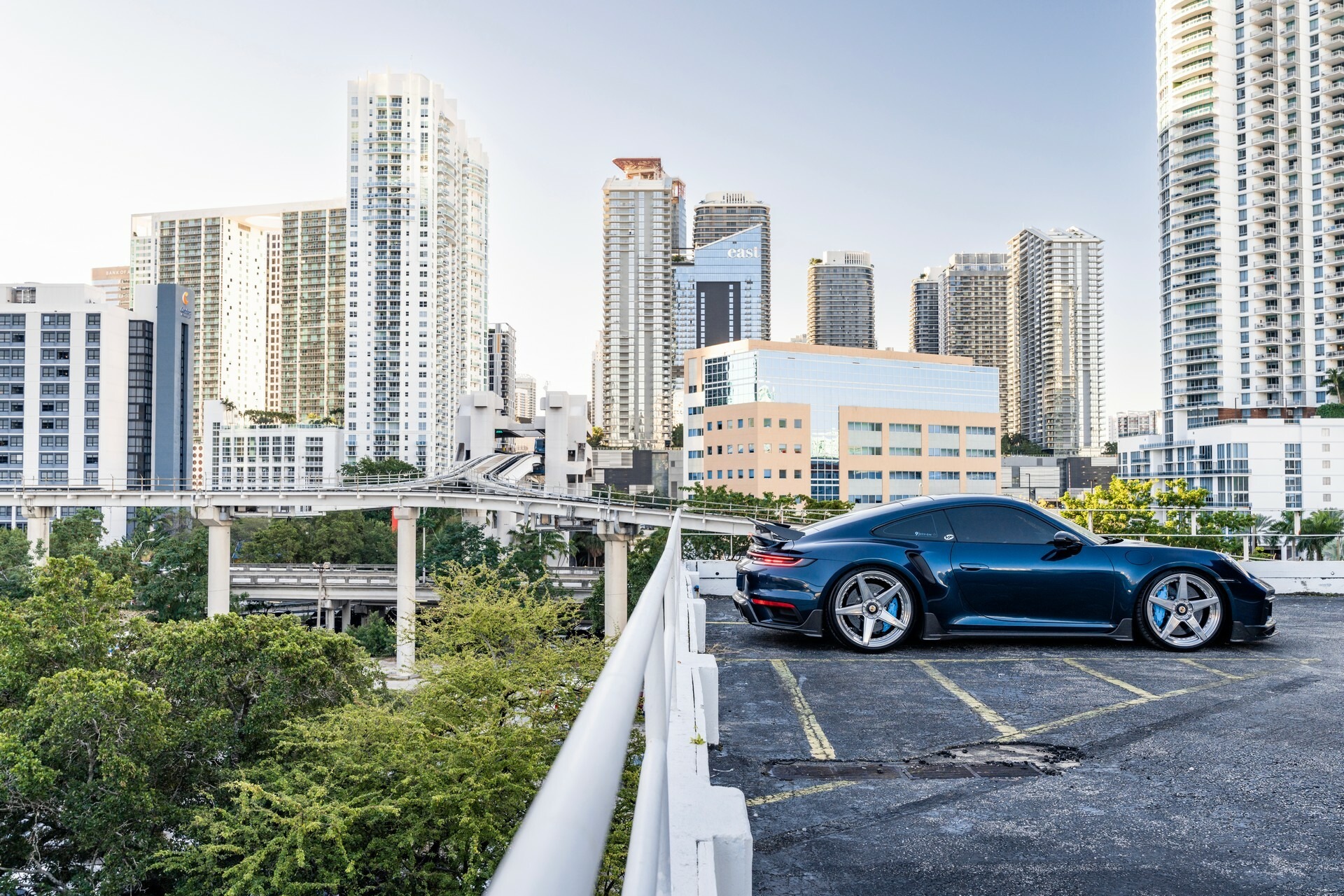 1016 Industries Porsche 911 Turbo S - 23