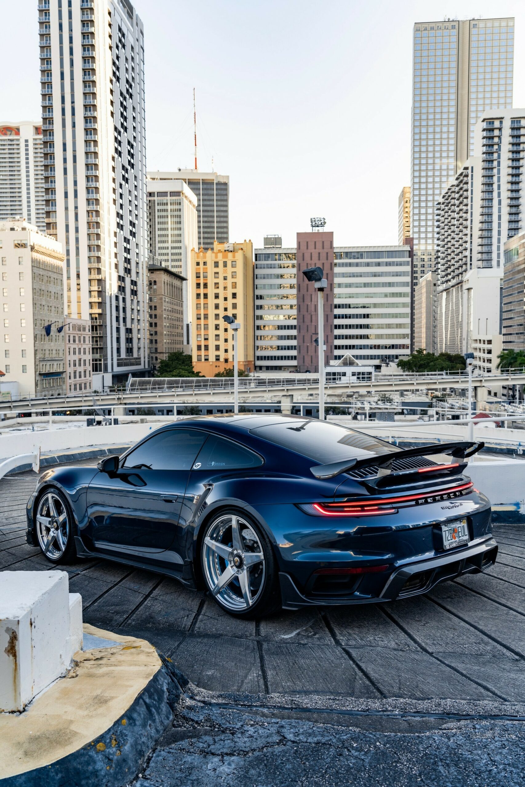 1016 Industries Porsche 911 Turbo S - 35