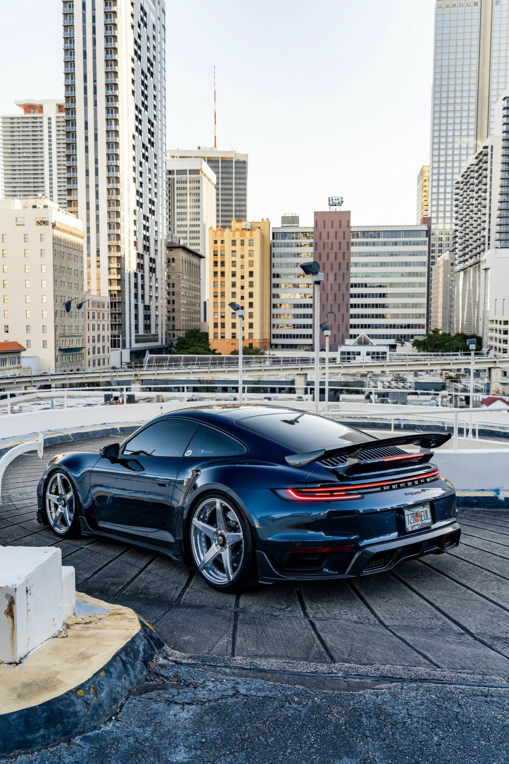 1016 Industries Porsche 911 Turbo S - 36