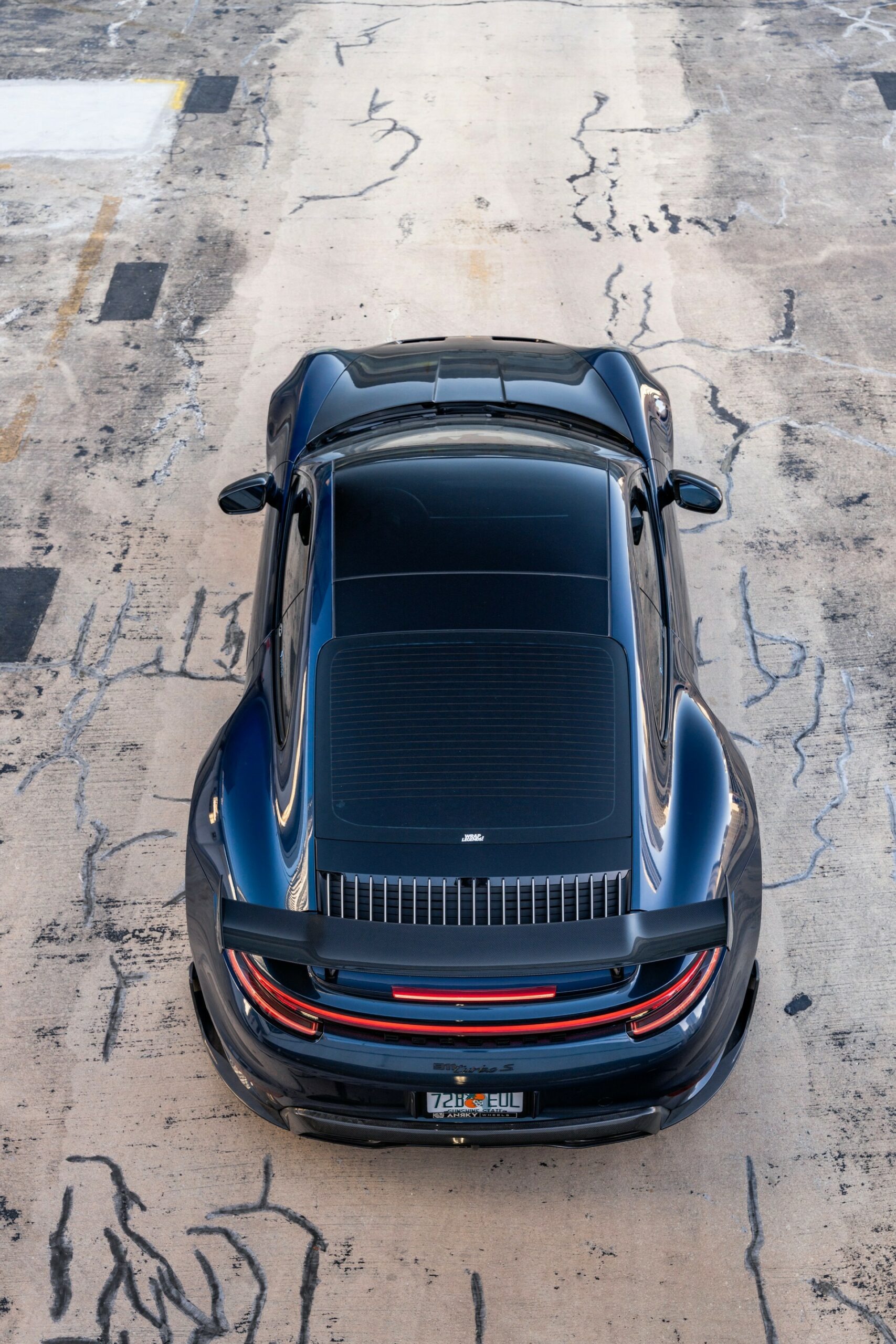 1016 Industries Porsche 911 Turbo S - 43