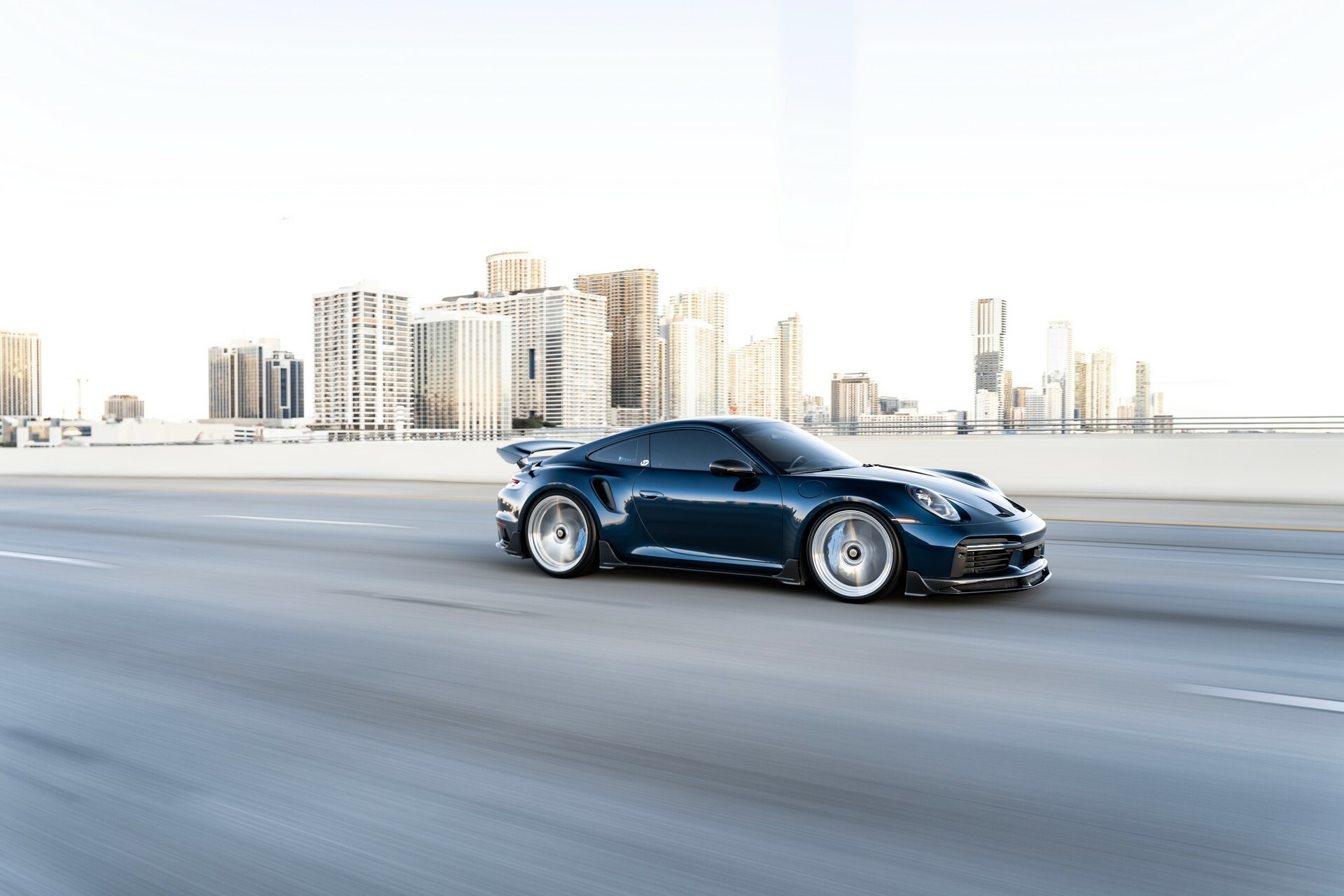 1016 Industries Porsche 911 Turbo S - 55
