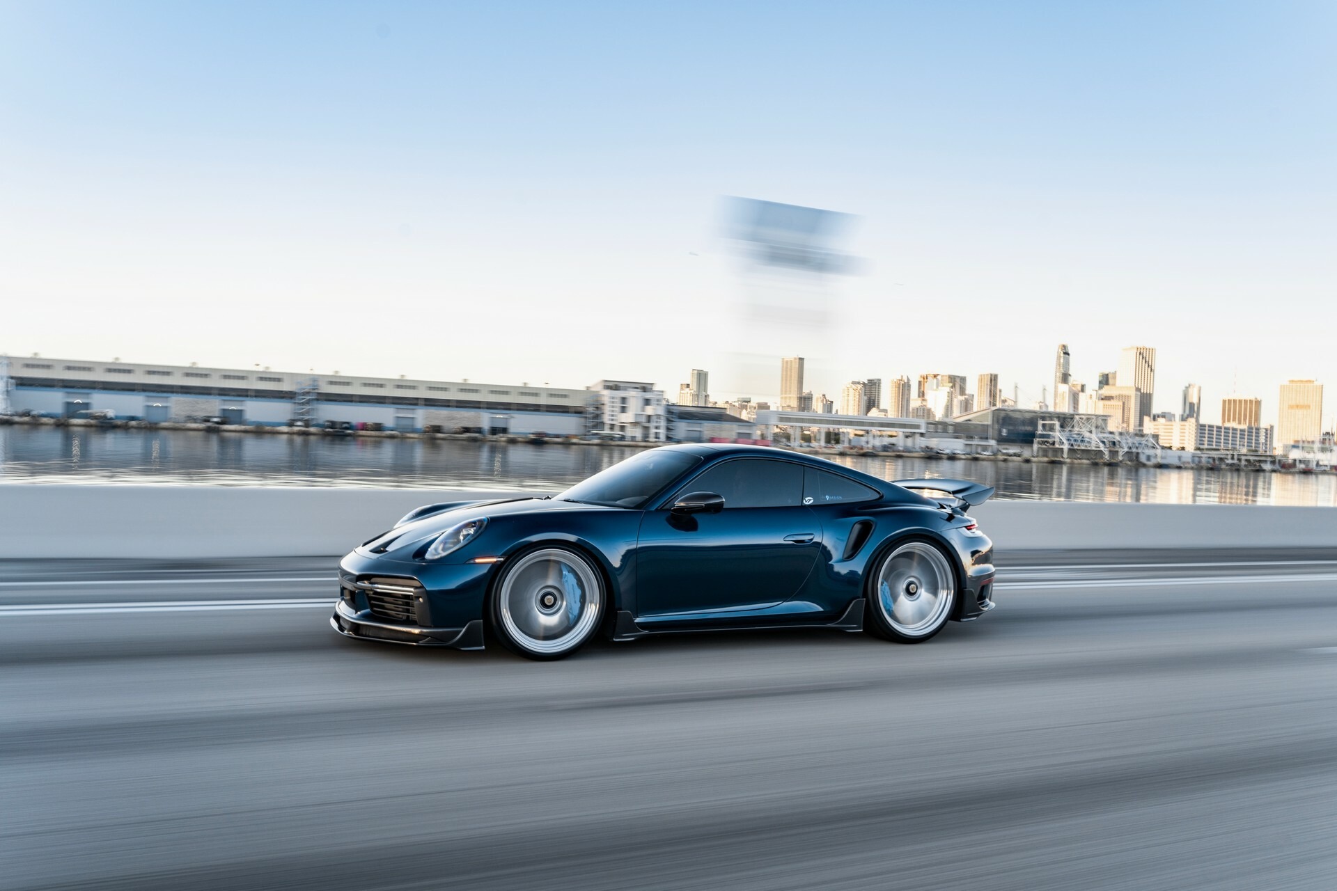 1016 Industries Porsche 911 Turbo S - 58