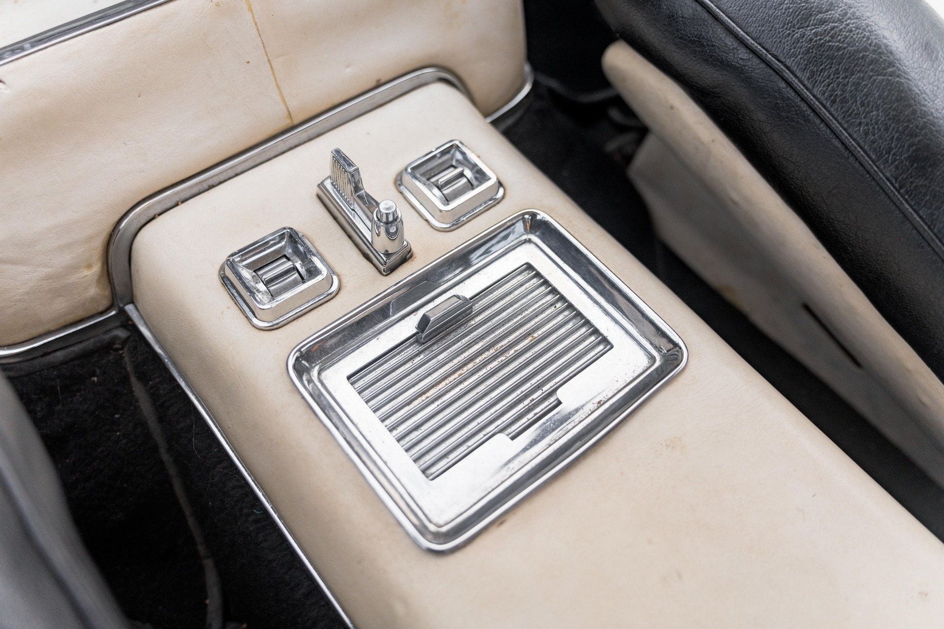 1957 Chrysler Ghia Super Dart 400 12_2