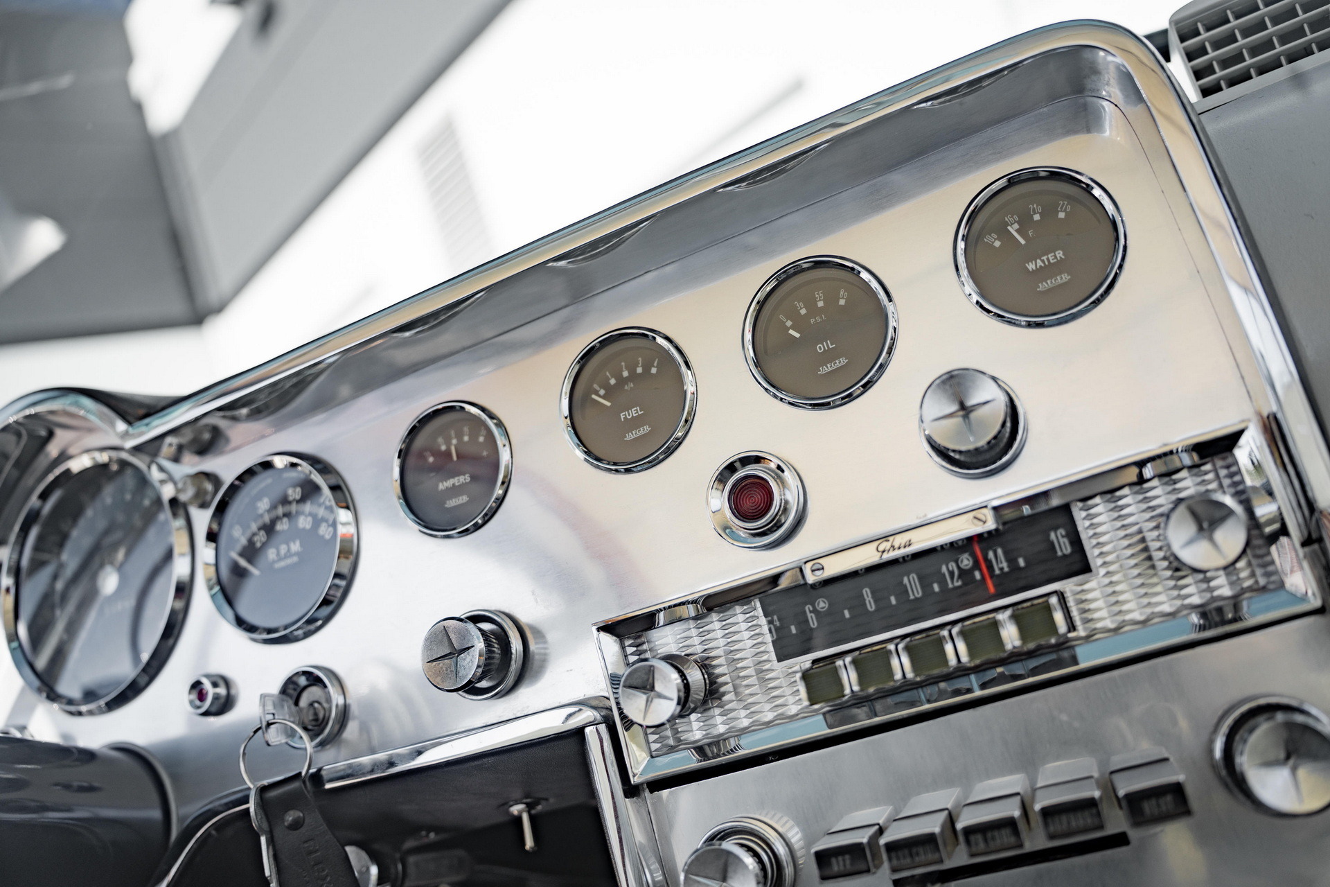 1962 Chrysler Ghia L6.4 13_2