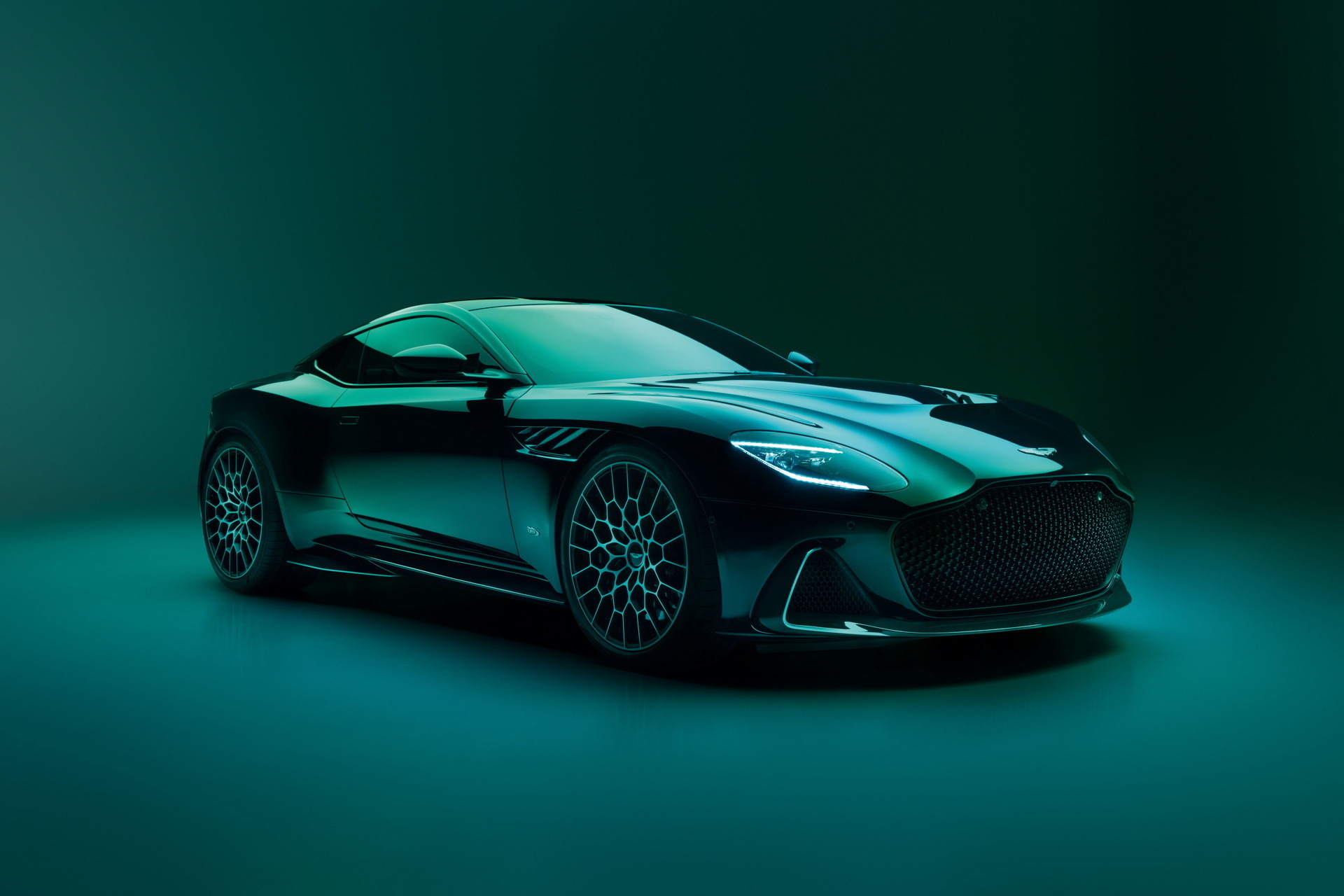 Aston Martin DBS 770 Ultimate (11)