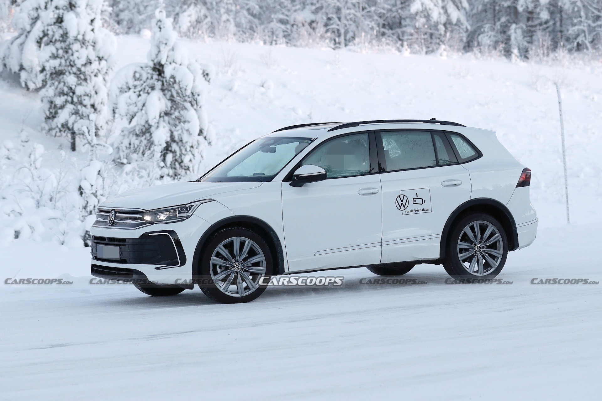 Volkswagen Tiguan scoop 00005