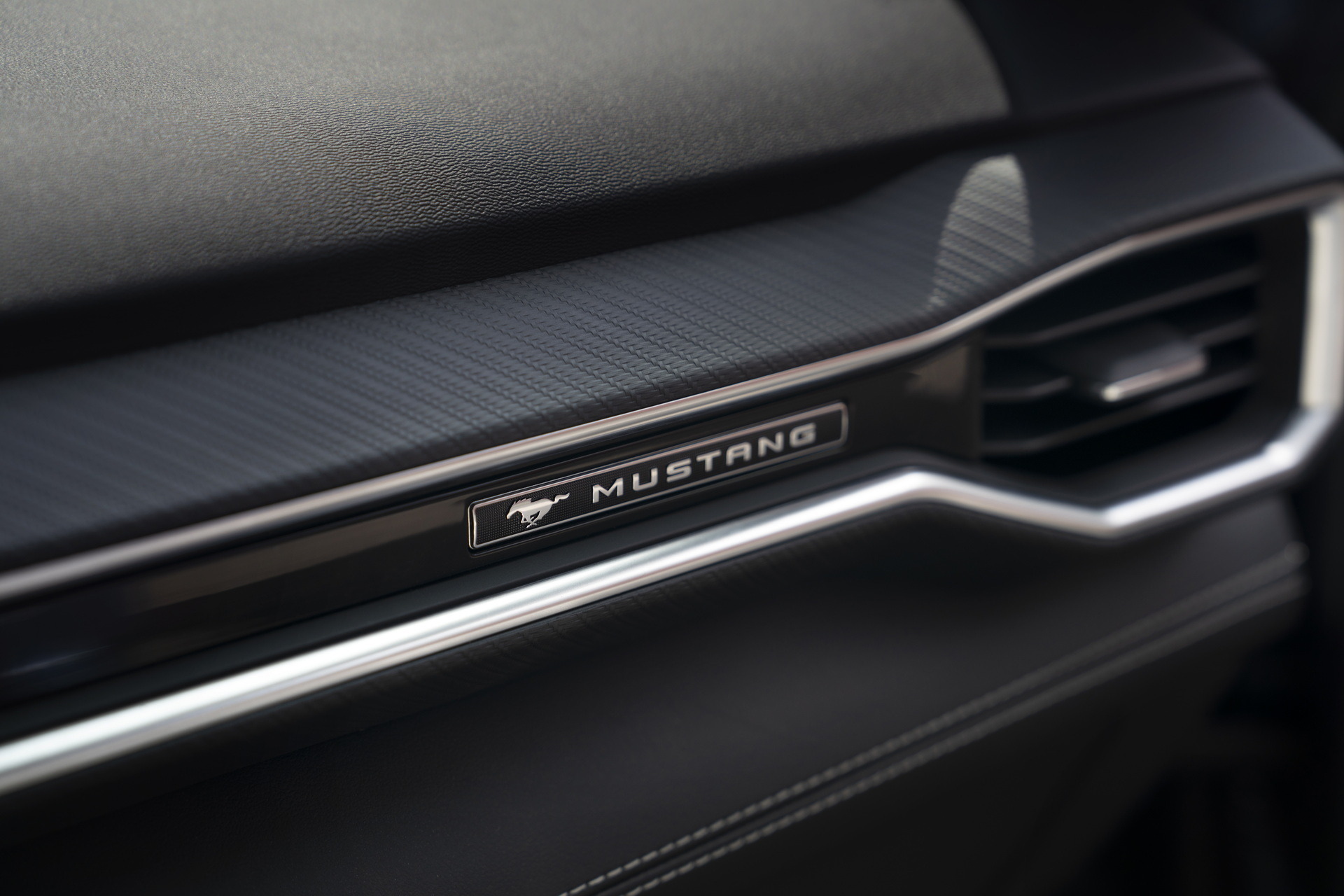 2024 Ford Mustang GT 11