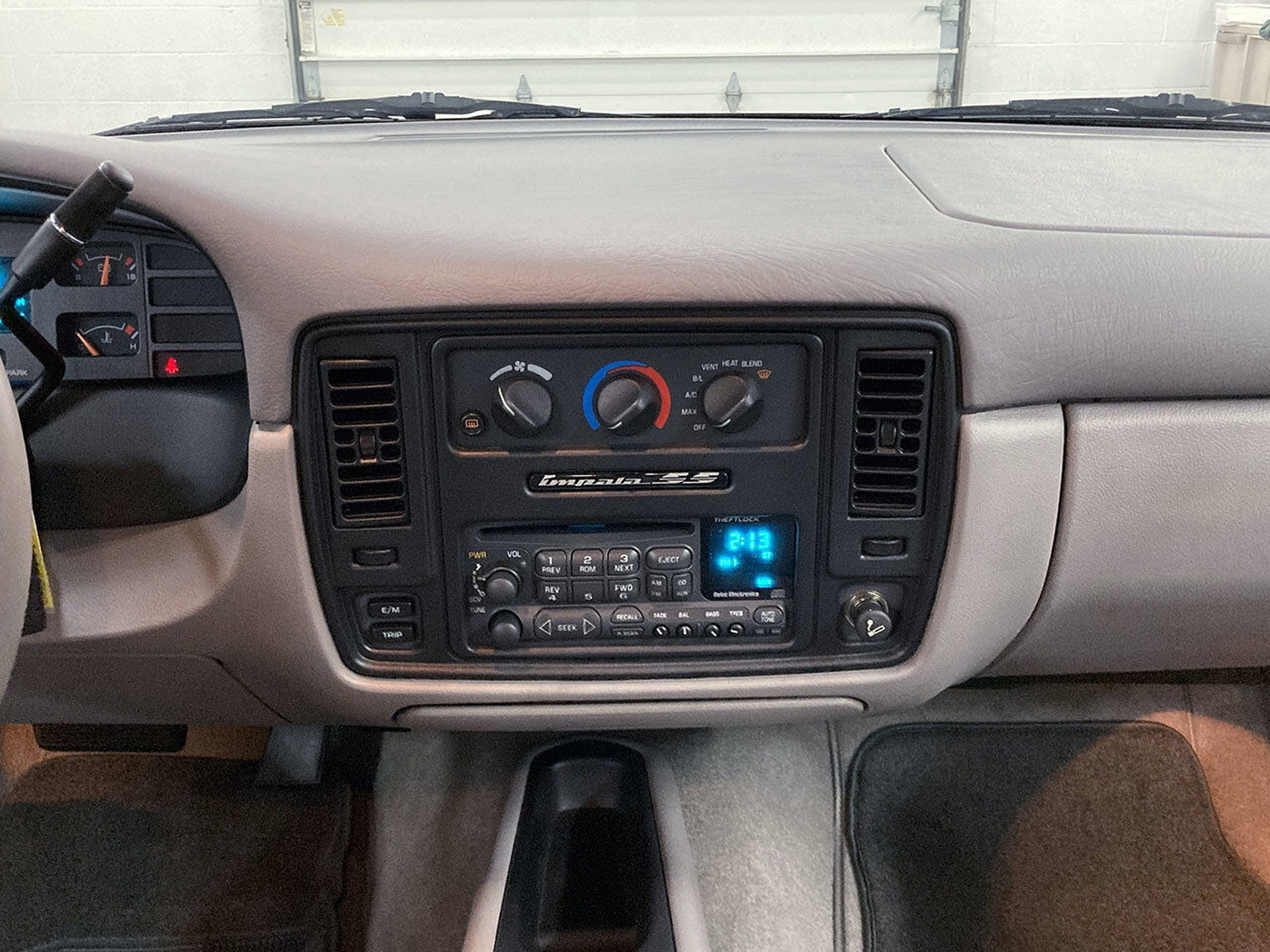 1995 Chevy Impala SS 17