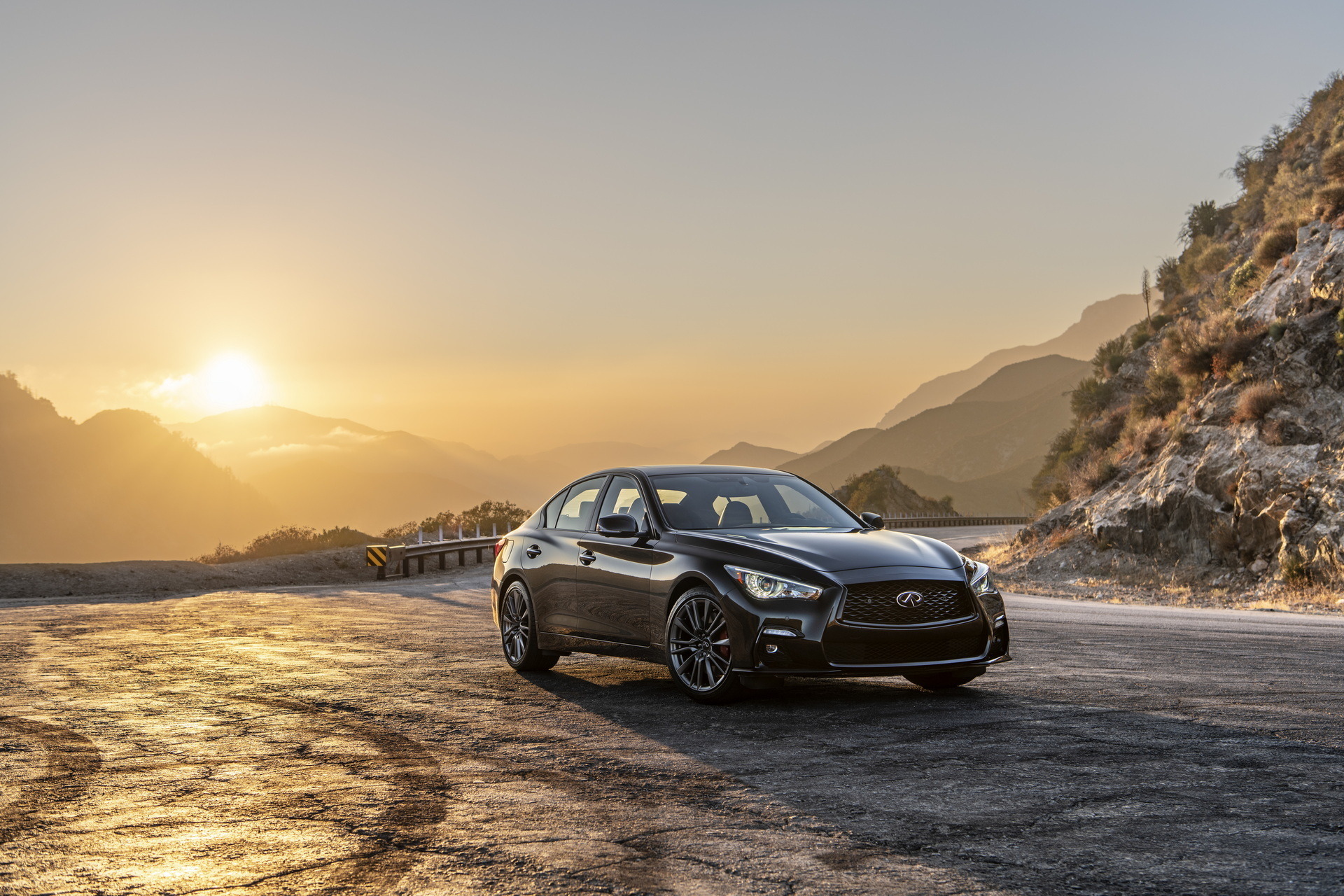 2023 Infiniti Q50 Red Sport Black Opal Metallic 3