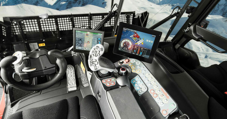 PistenBully Snowsat snowcat groomer 00015