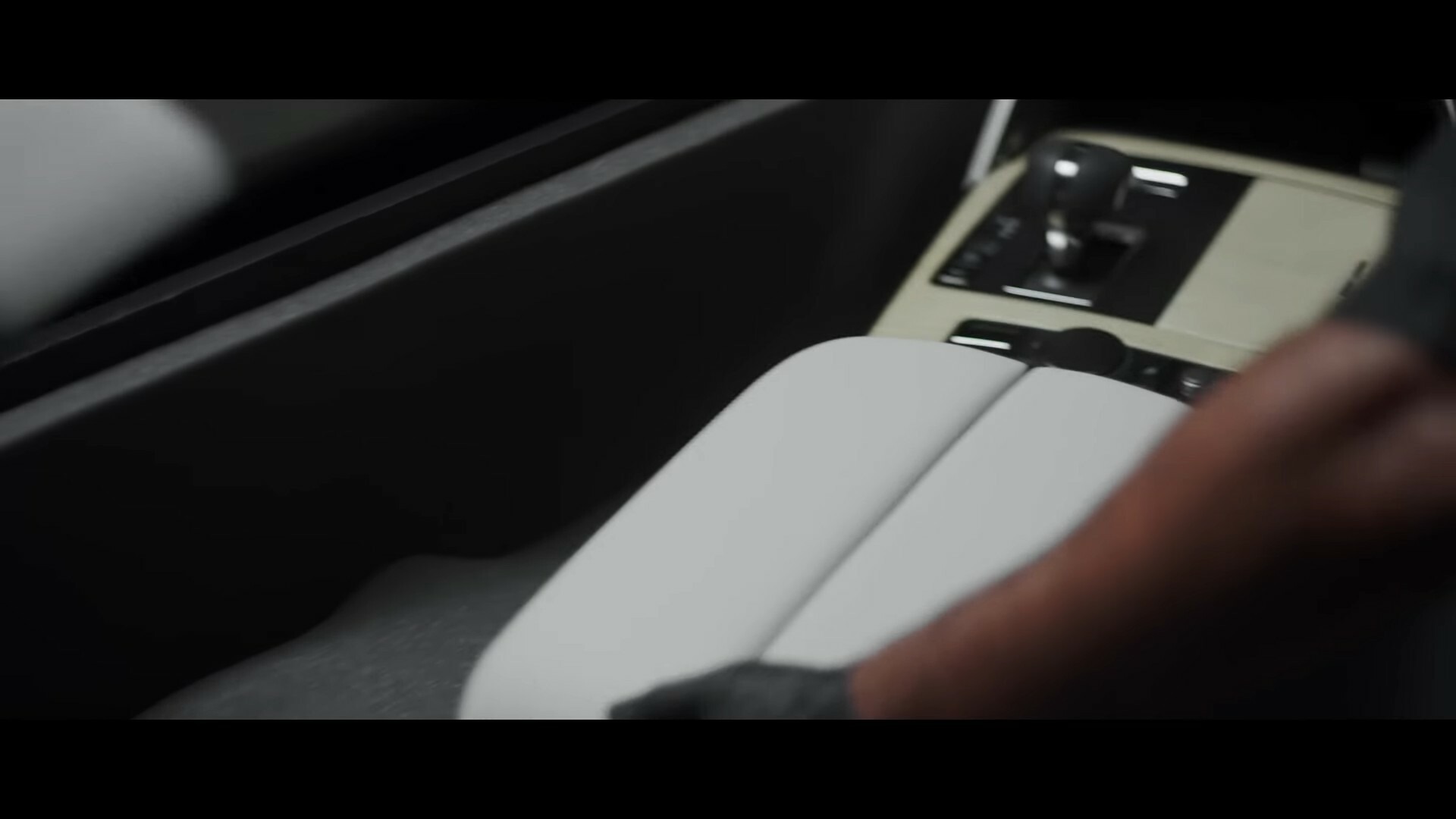 2024 Mazda CX-90 Teaser3