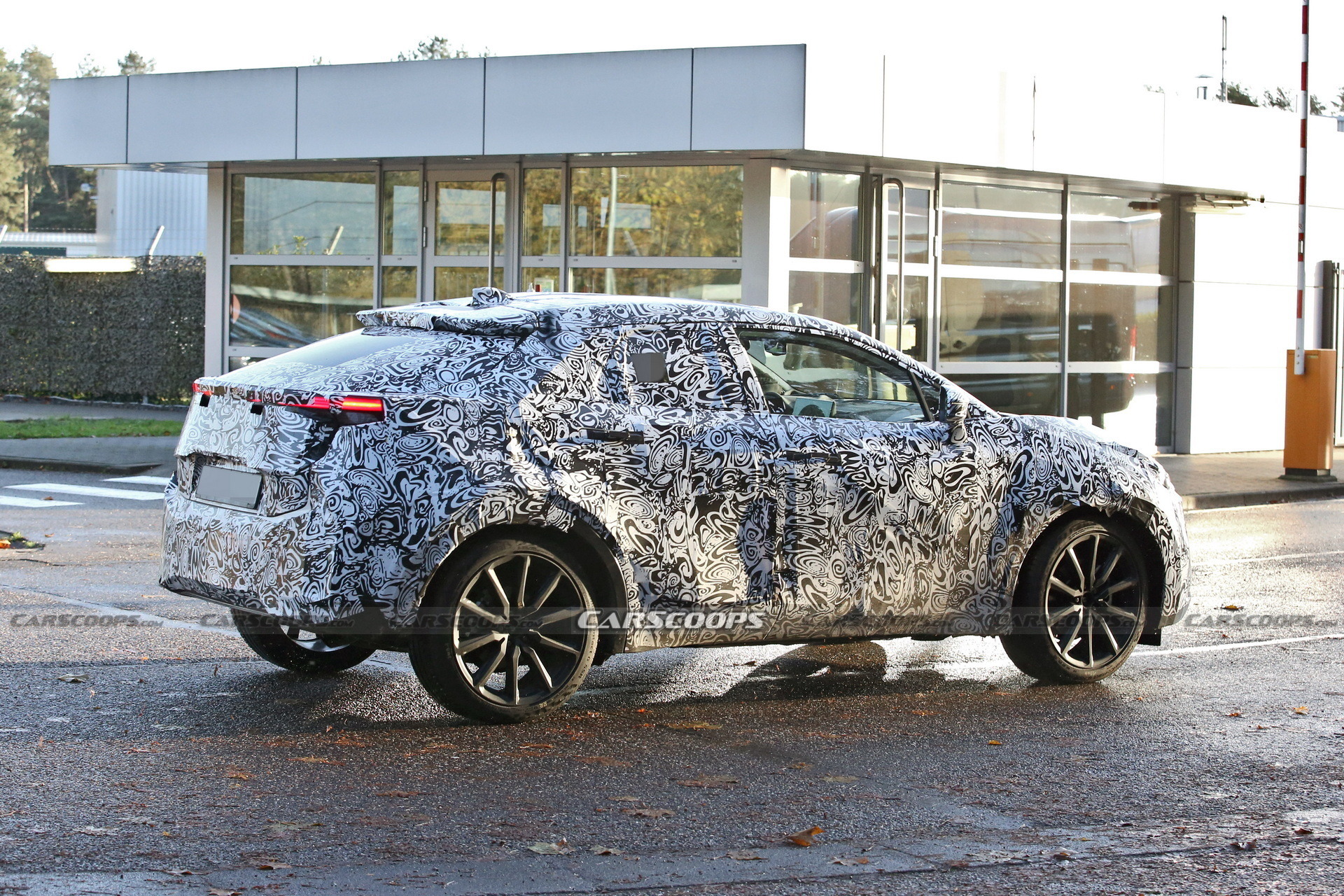 2024 Toyota C-HR 12