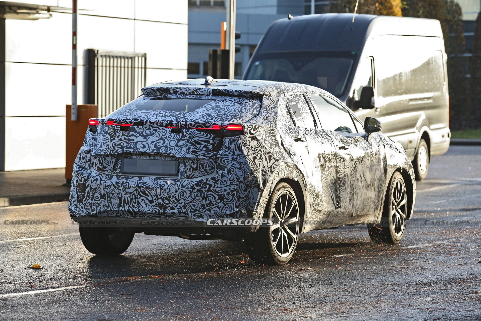 2024 Toyota C-HR 15