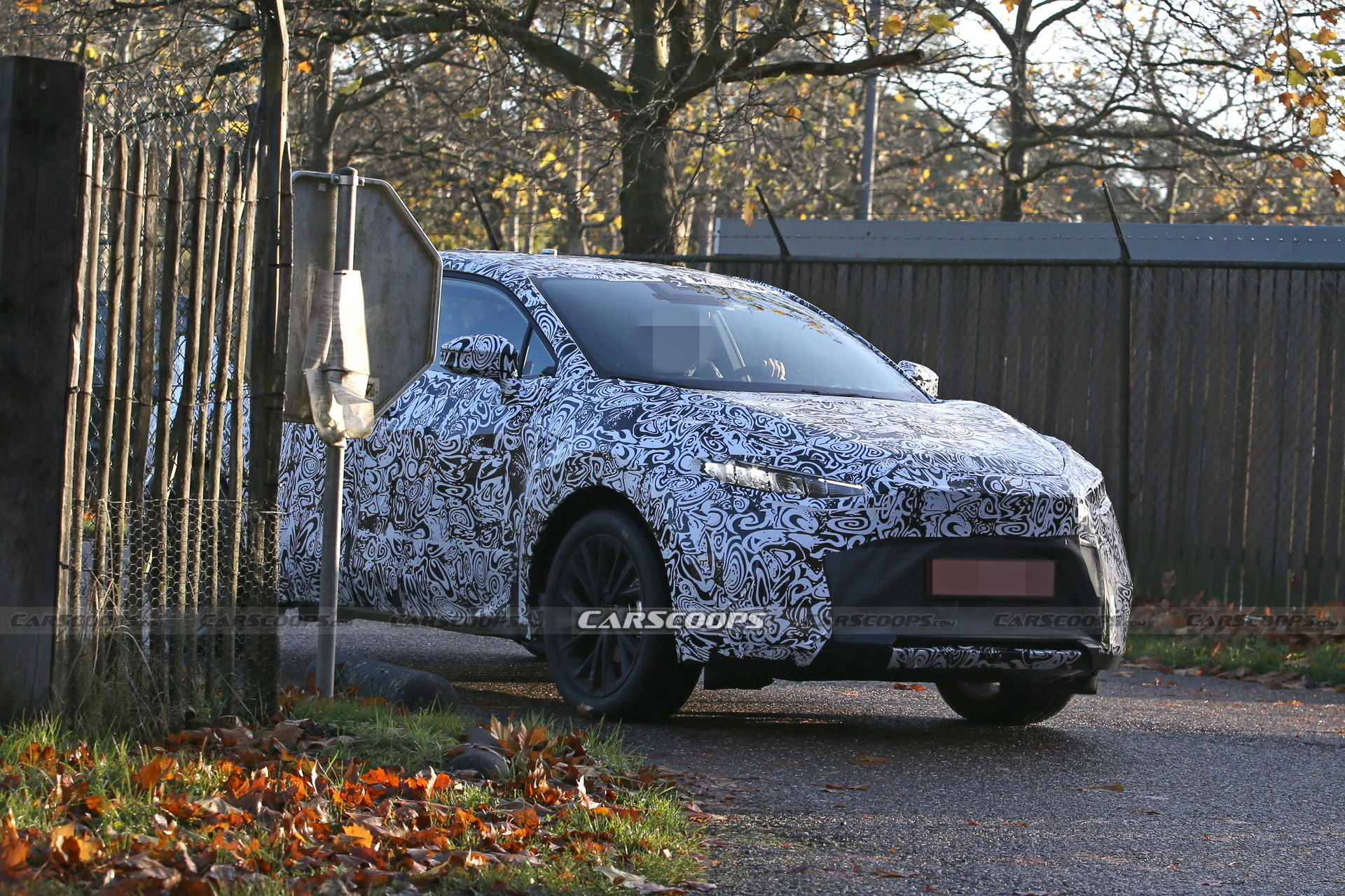 2024 Toyota C-HR 18