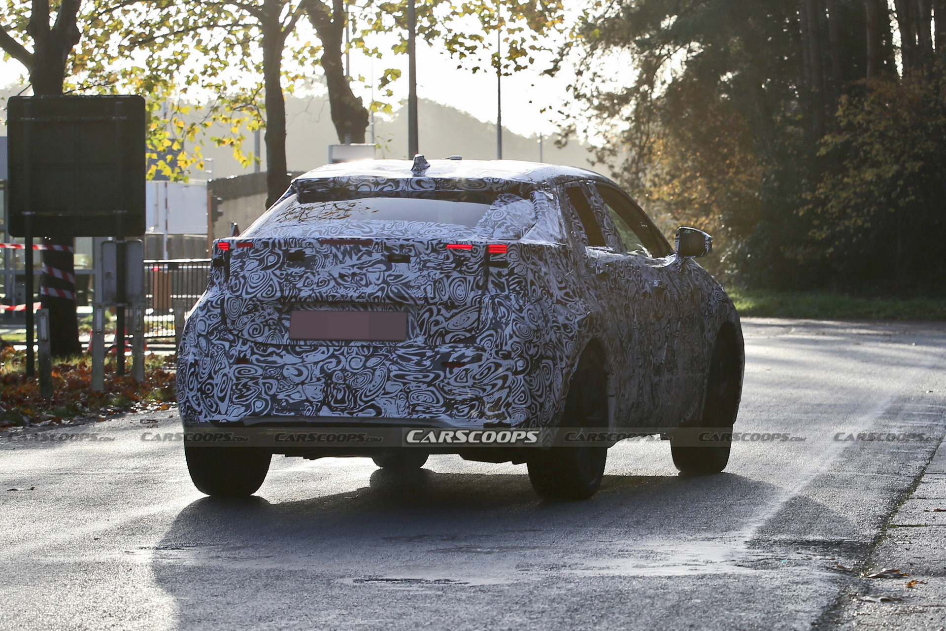 2024 Toyota C-HR 24