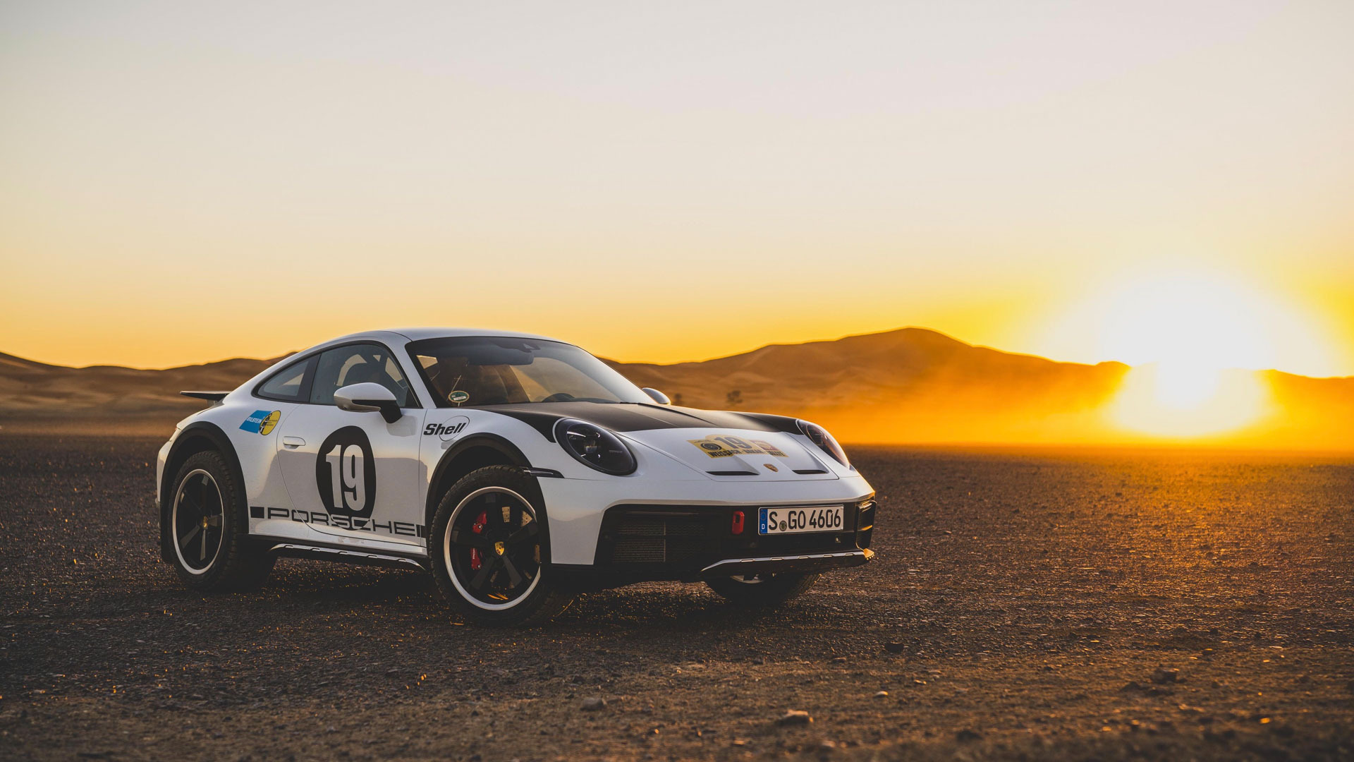 Porsche 911 Dakar historic wraps 00001